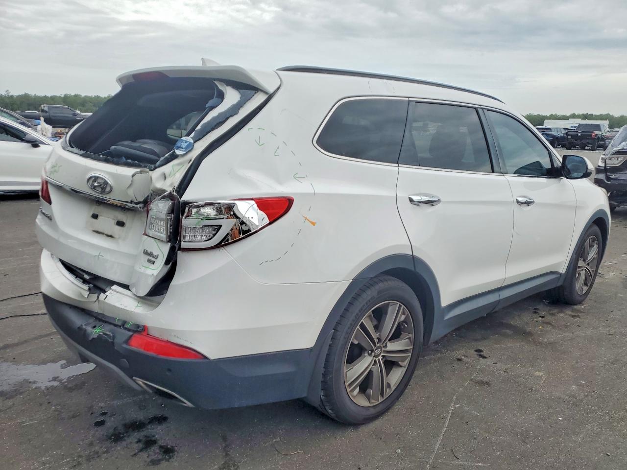 2014 Hyundai Santa Fe Limited White vin: KM8SR4HF9EU081588