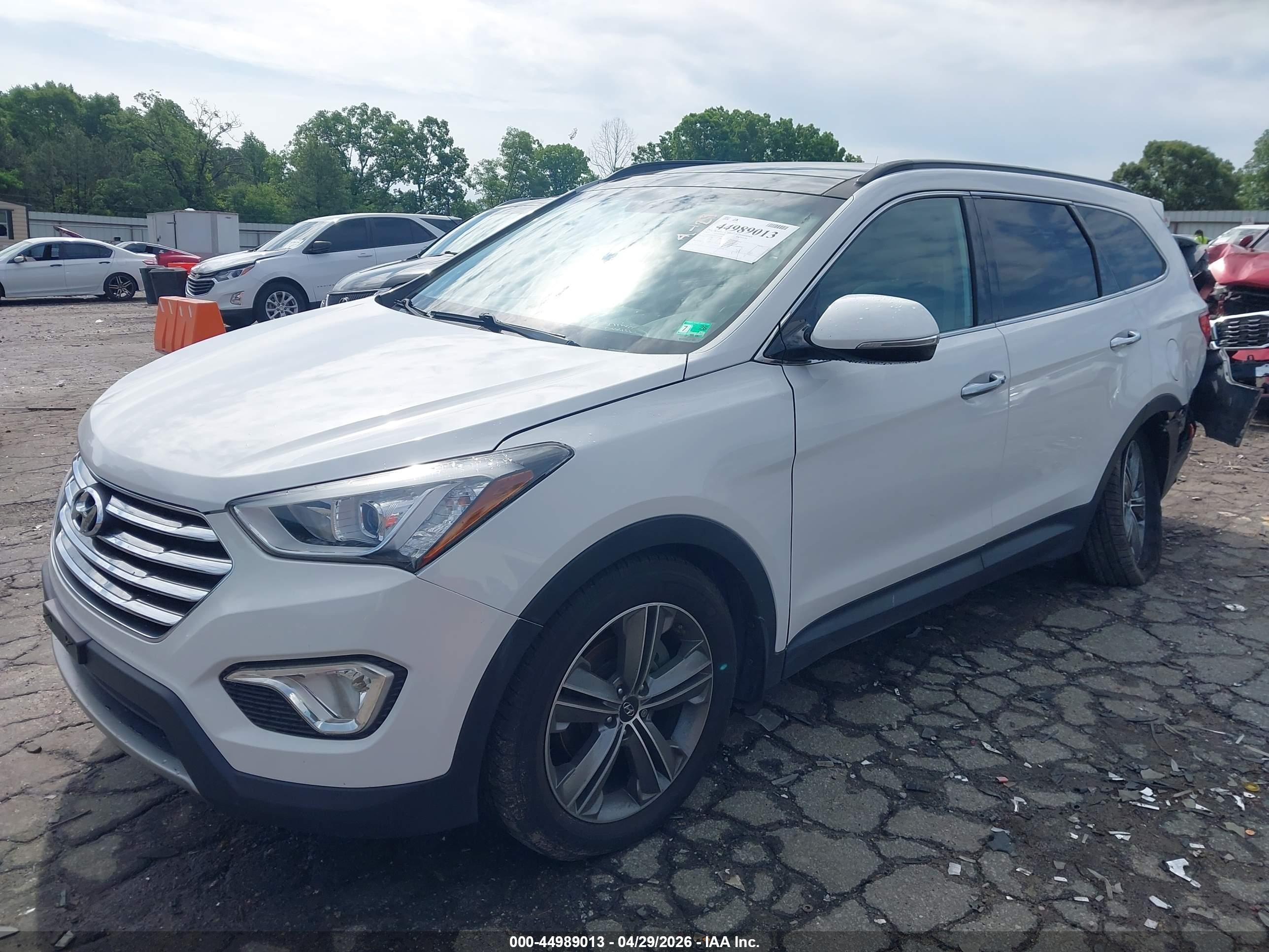 2015 Hyundai Santa Fe Limited White vin: KM8SR4HF9FU110105