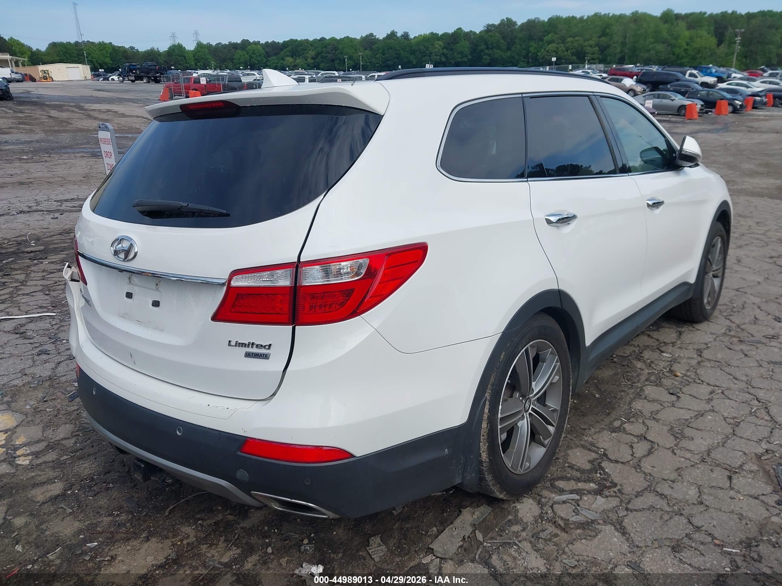 2015 Hyundai Santa Fe Limited White vin: KM8SR4HF9FU110105
