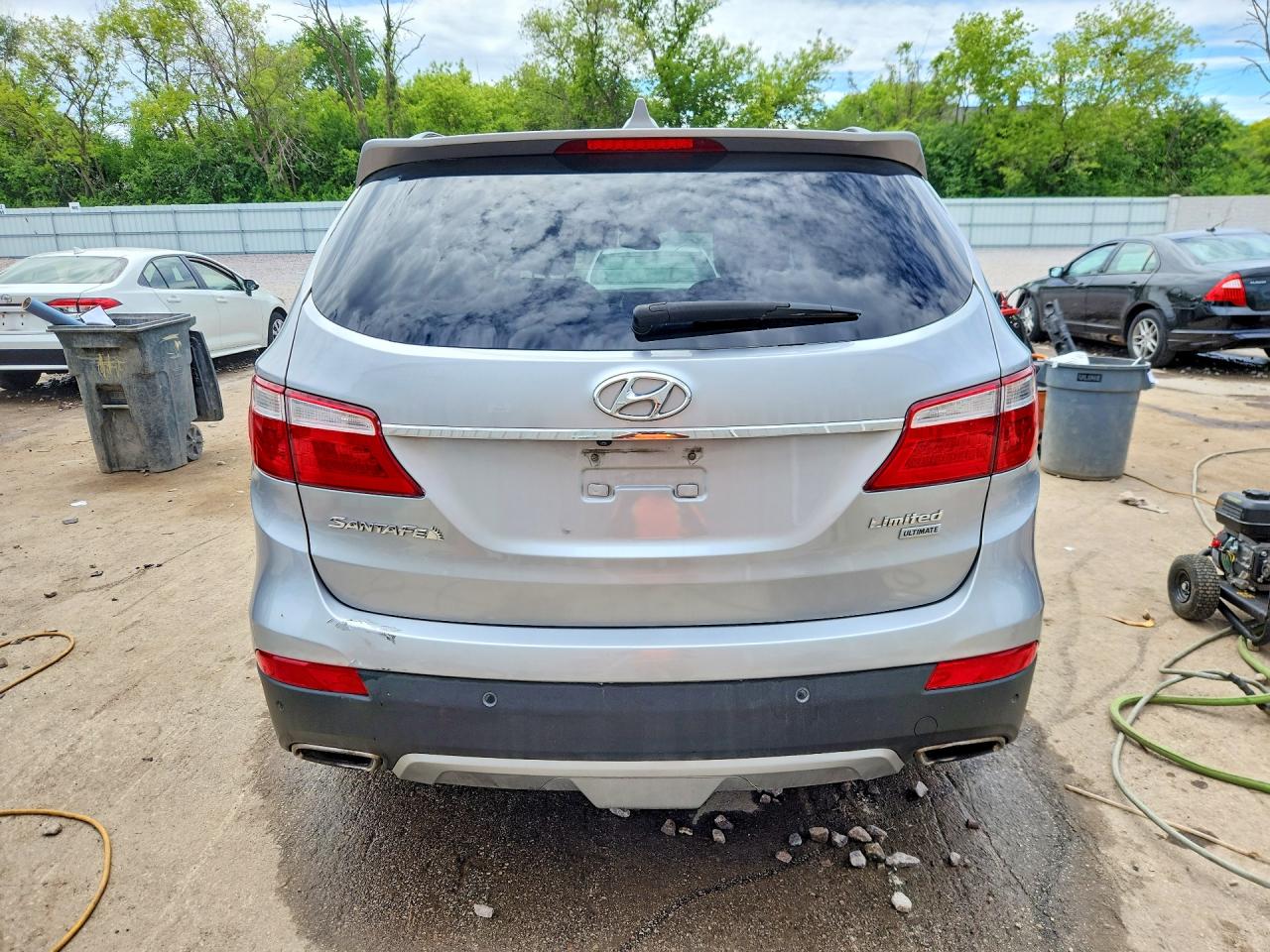 2015 Hyundai Santa Fe Limited Silver vin: KM8SR4HFXFU095274