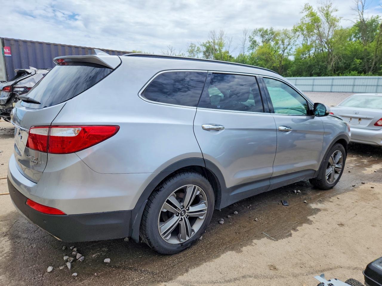 2015 Hyundai Santa Fe Limited Silver vin: KM8SR4HFXFU095274