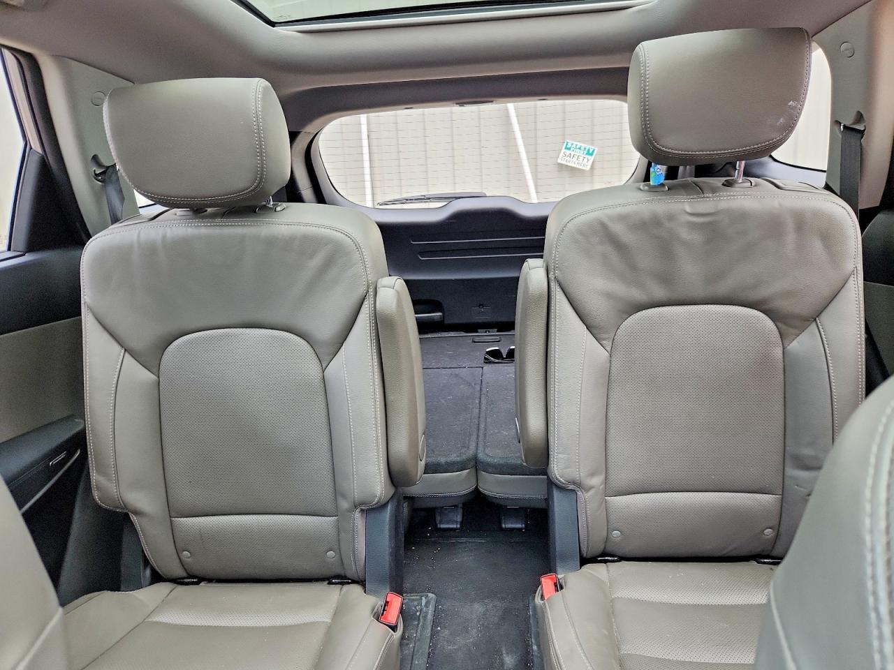 2015 Hyundai Santa Fe Limited Silver vin: KM8SR4HFXFU095274