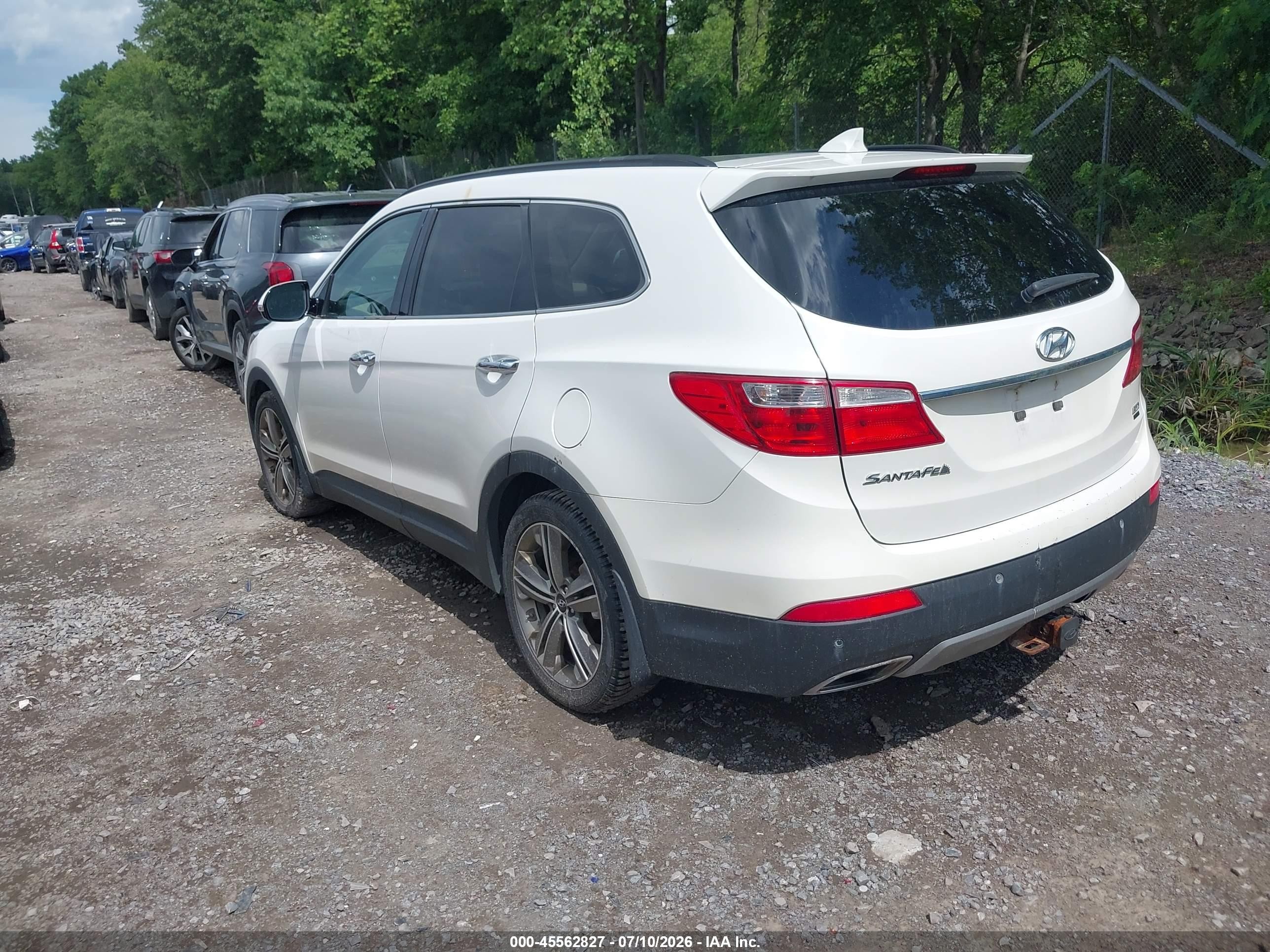 2014 Hyundai Santa Fe Gls White vin: KM8SRDHF0EU088316