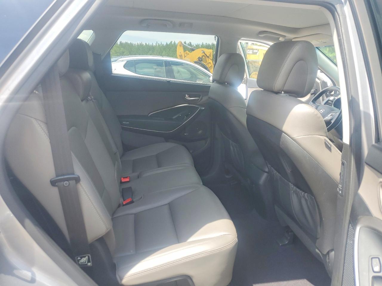 2017 Hyundai Santa Fe Se Ultimate Silver vin: KM8SRDHF0HU222908