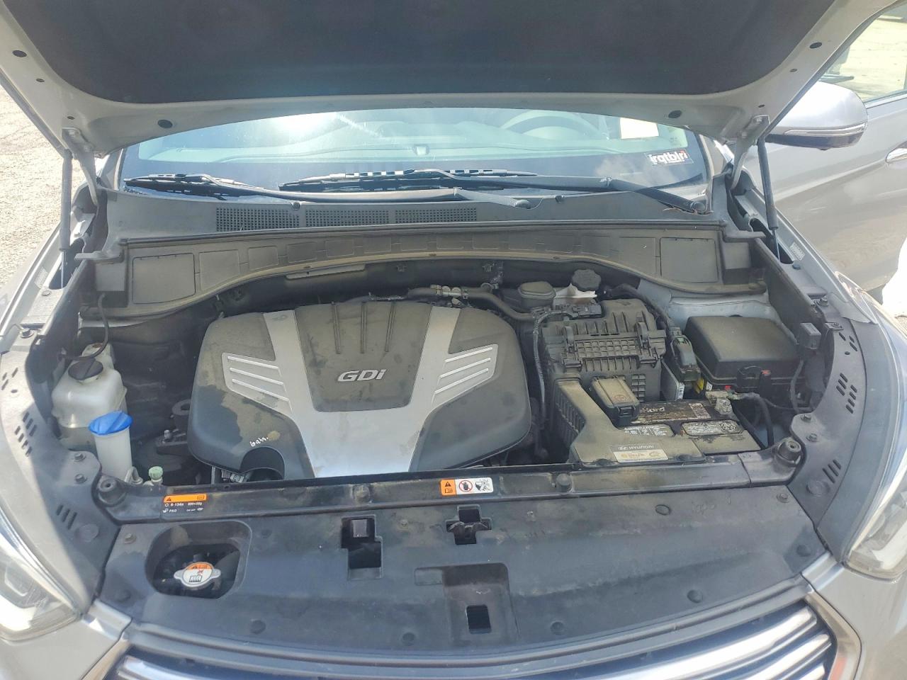 2017 Hyundai Santa Fe Se Ultimate Silver vin: KM8SRDHF0HU222908
