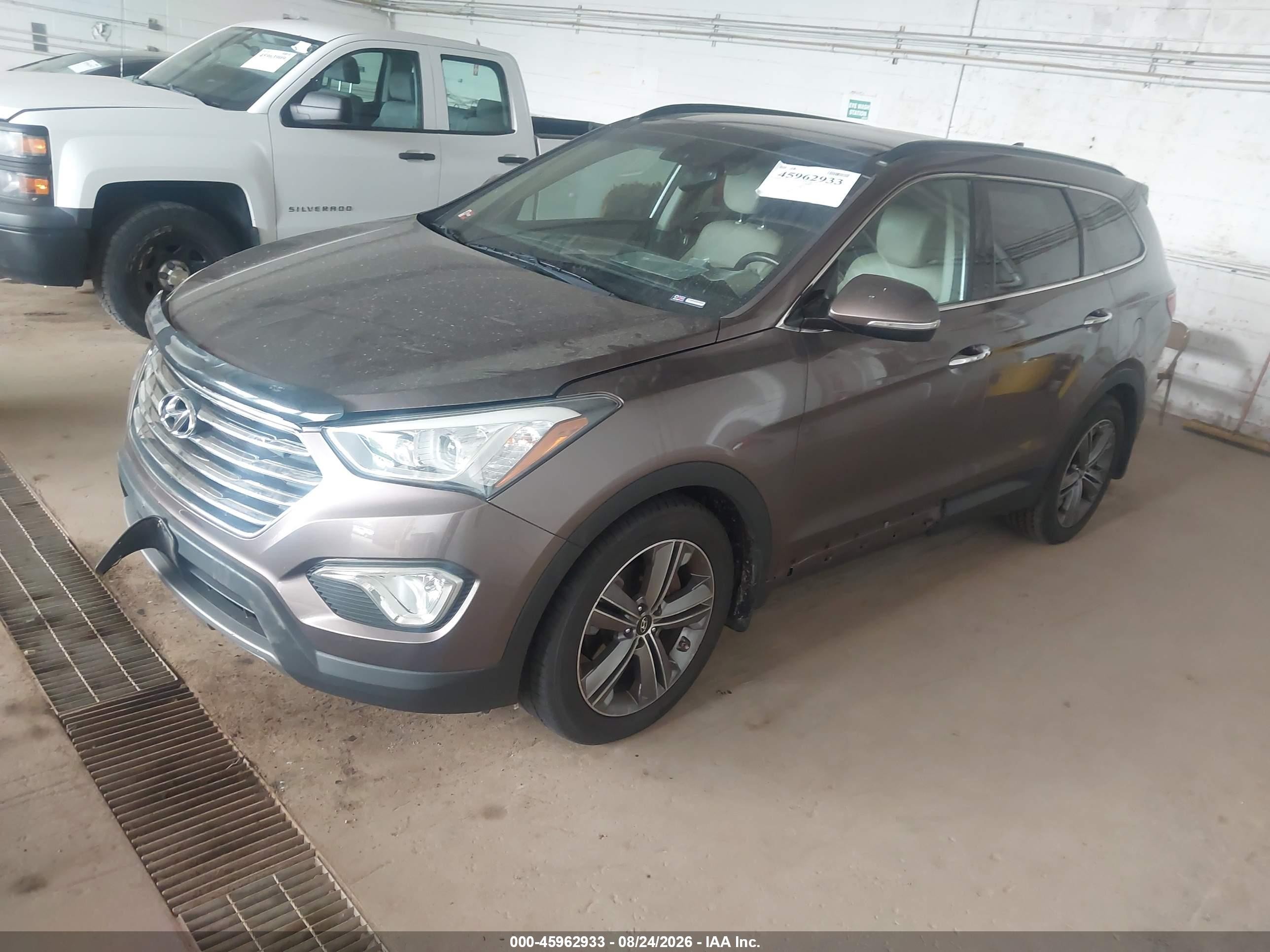 2013 Hyundai Santa Fe Limited Brown vin: KM8SRDHF1DU023201