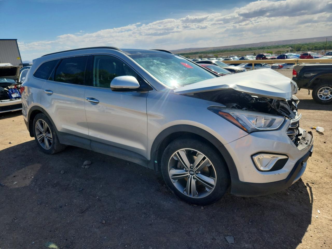 2015 Hyundai Santa Fe Limited Silver vin: KM8SRDHF1FU109630