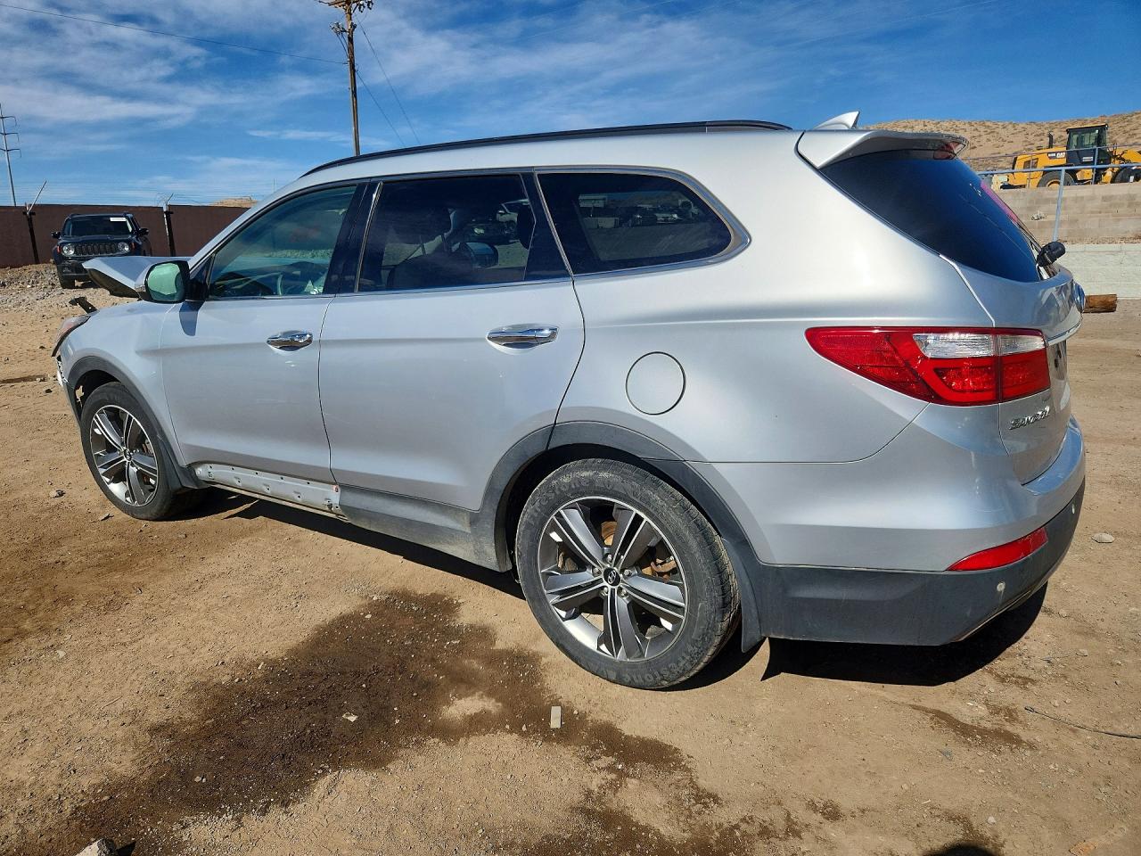2015 Hyundai Santa Fe Limited Silver vin: KM8SRDHF1FU109630