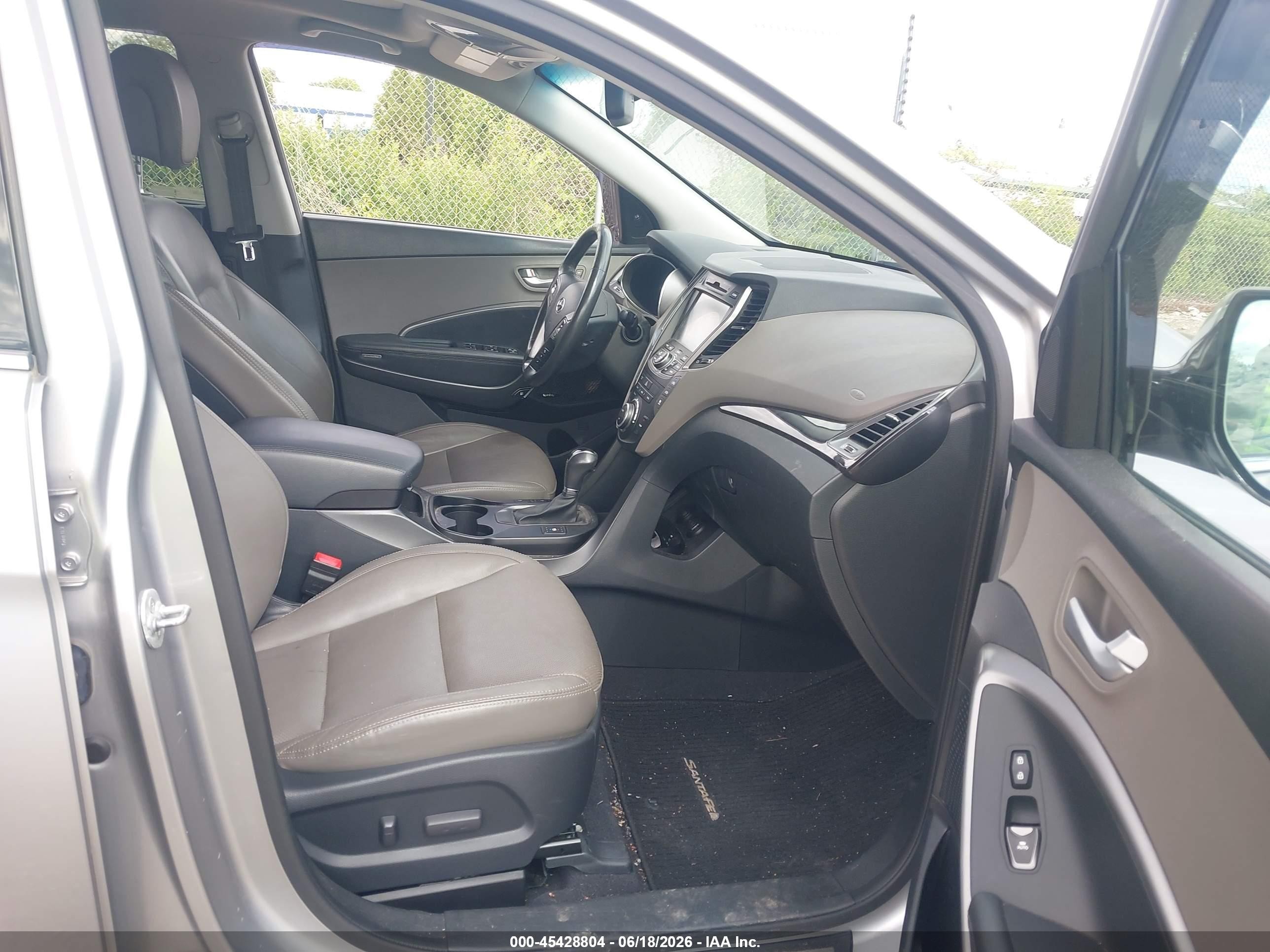 2015 Hyundai Santa Fe Limited Silver vin: KM8SRDHF1FU116268