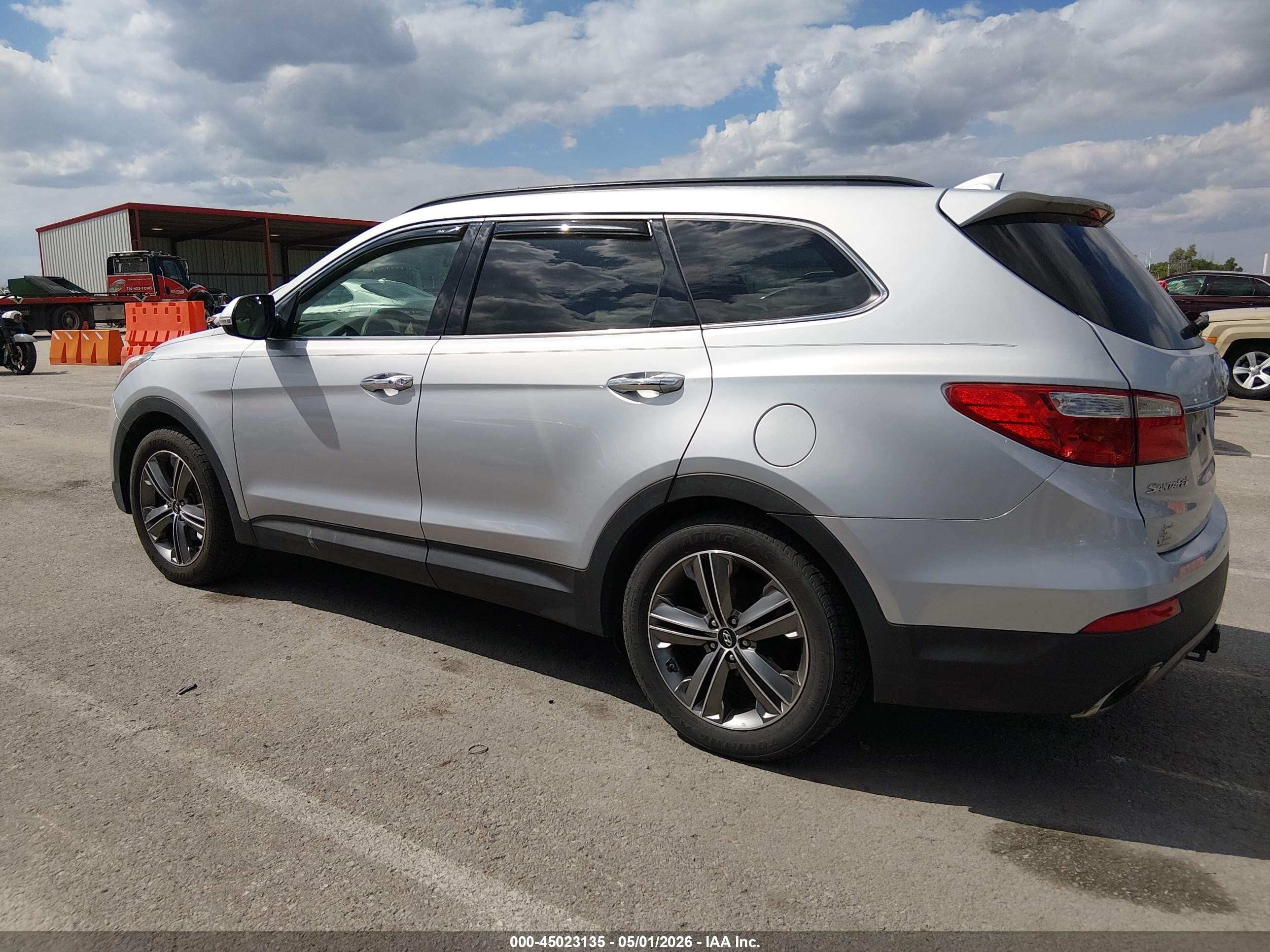 2013 Hyundai Santa Fe Limited Silver vin: KM8SRDHF2DU008223