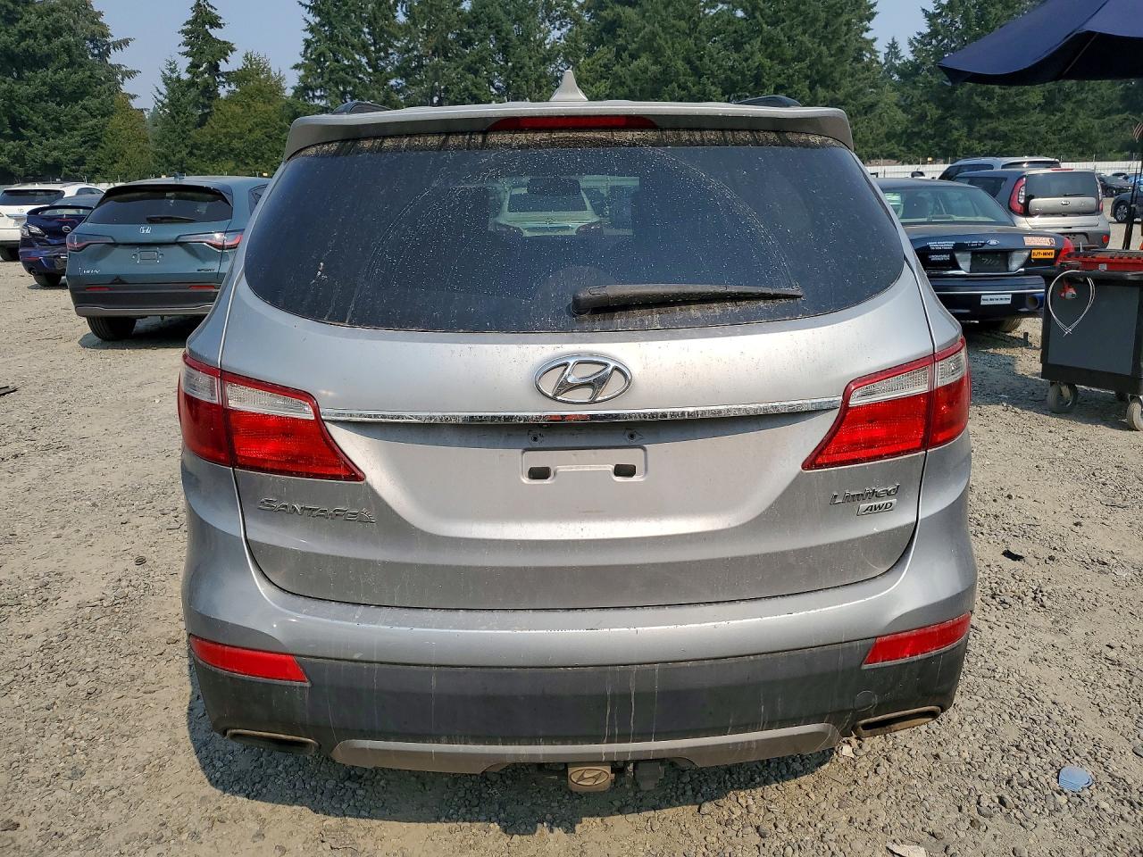 2013 Hyundai Santa Fe Limited Silver vin: KM8SRDHF2DU009419