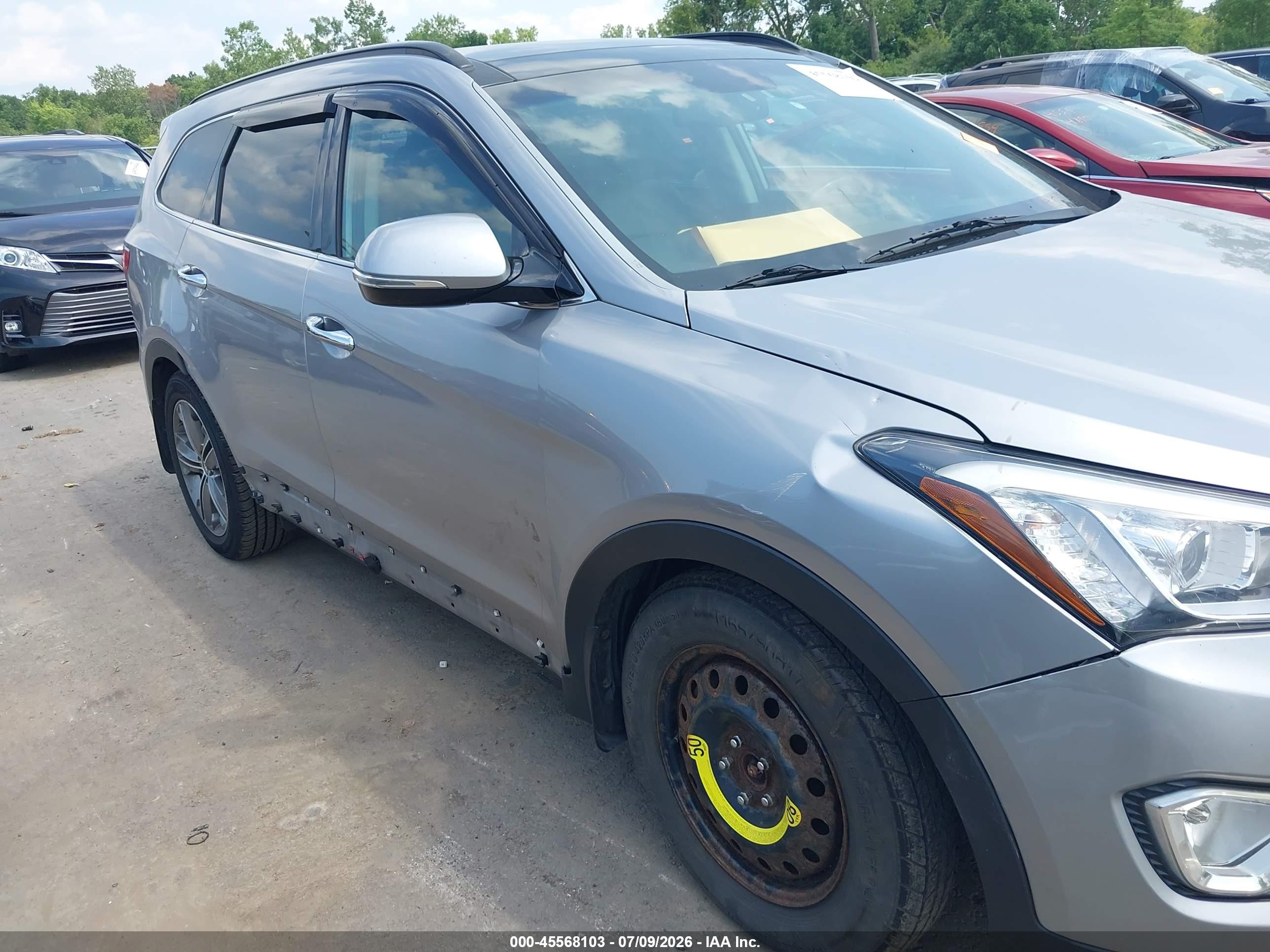 2014 Hyundai Santa Fe Limited Silver vin: KM8SRDHF2EU081321