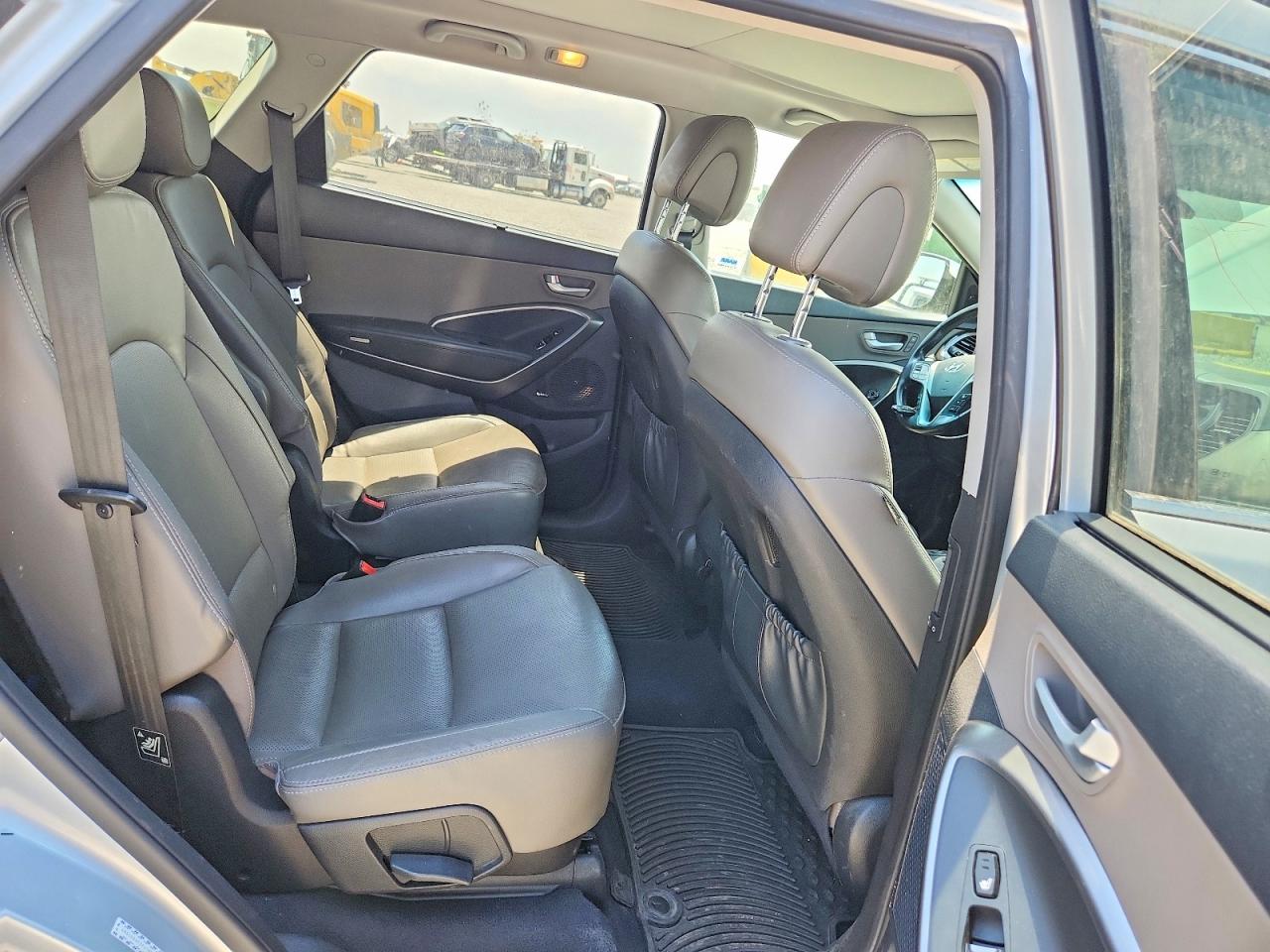 2015 Hyundai Santa Fe Limited Silver vin: KM8SRDHF2FU108793