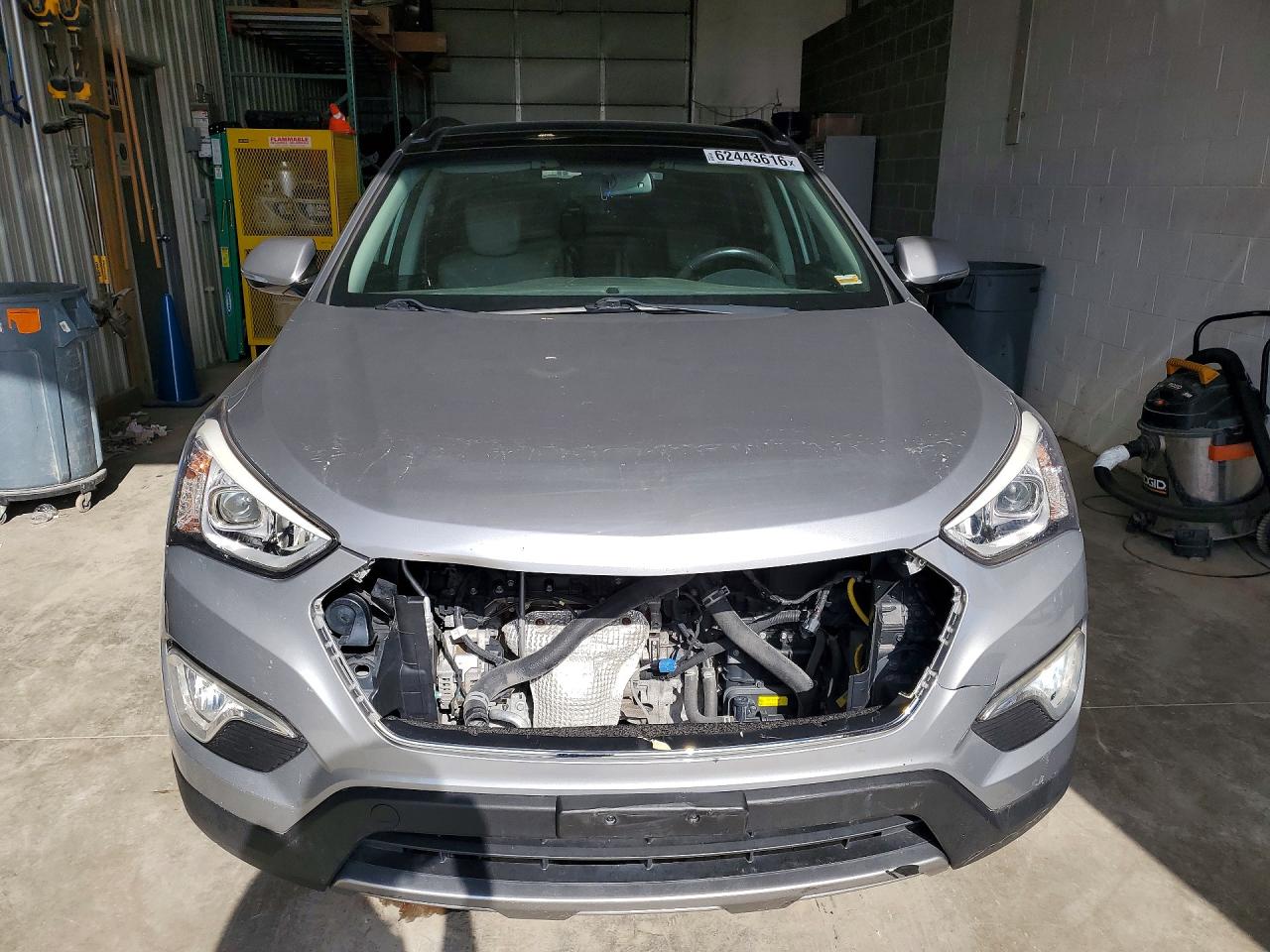2015 Hyundai Santa Fe Limited Серебряный vin: KM8SRDHF2FU125447