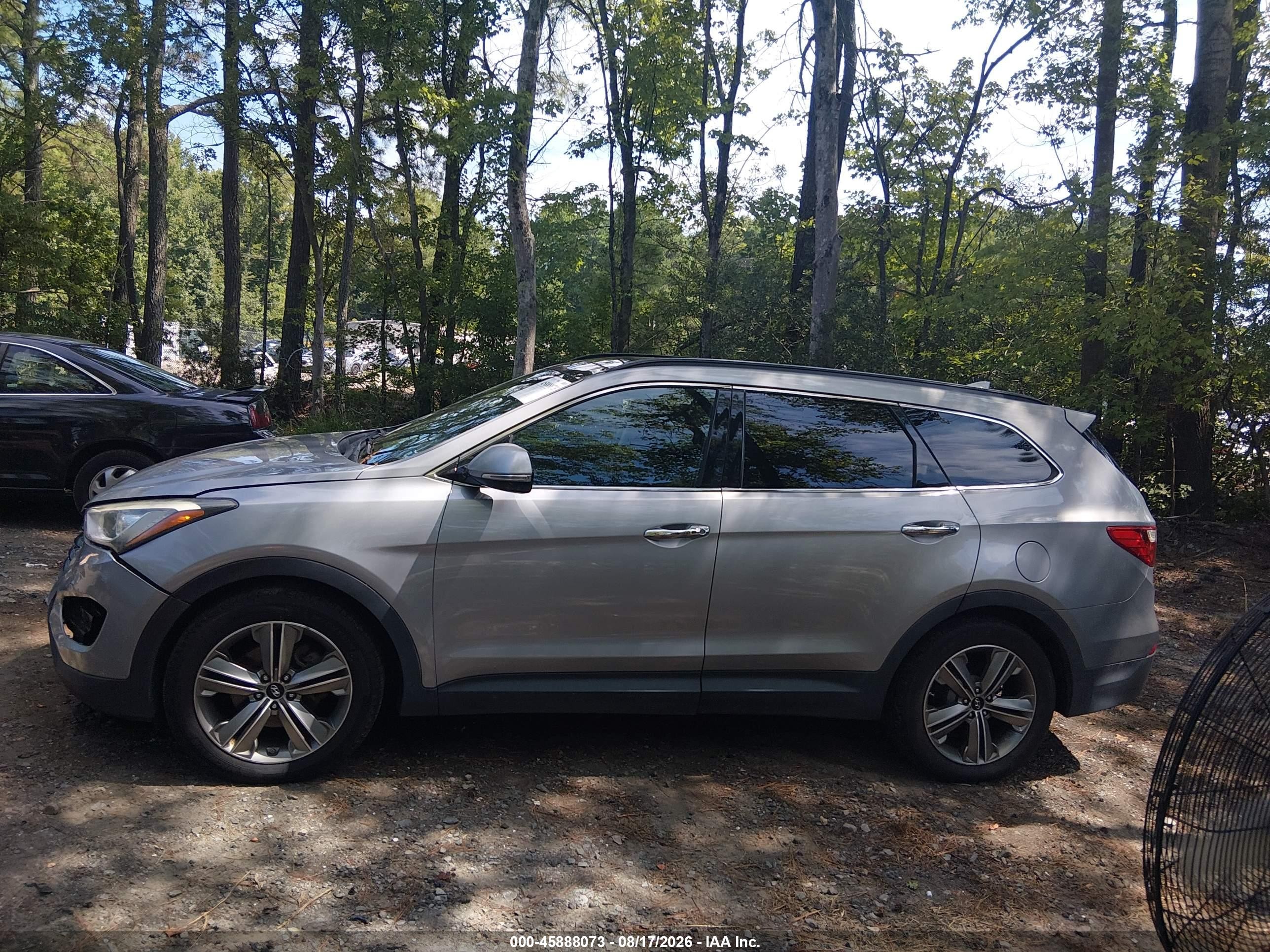 2013 Hyundai Santa Fe Limited Silver vin: KM8SRDHF3DU006013