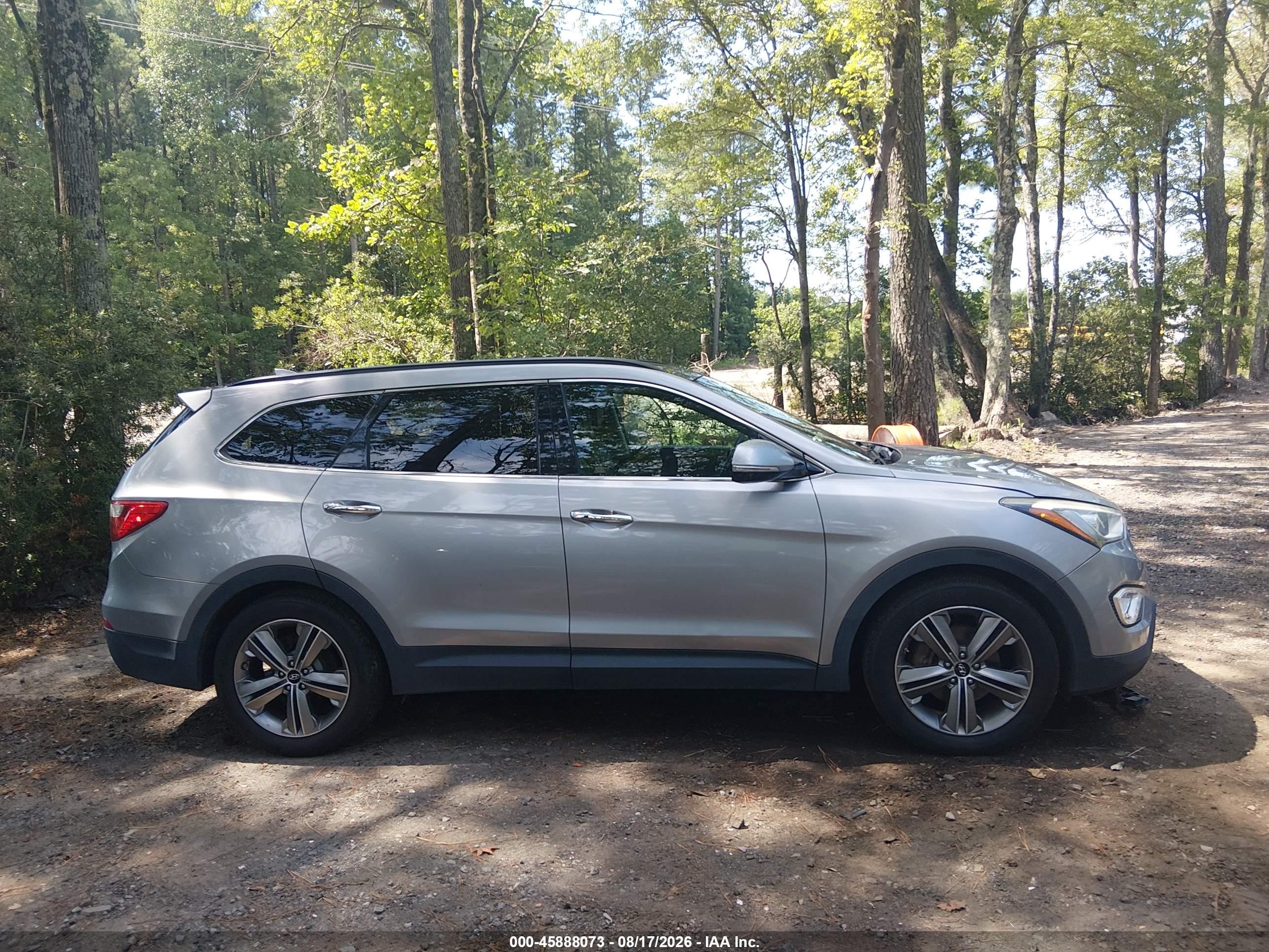 2013 Hyundai Santa Fe Limited Silver vin: KM8SRDHF3DU006013