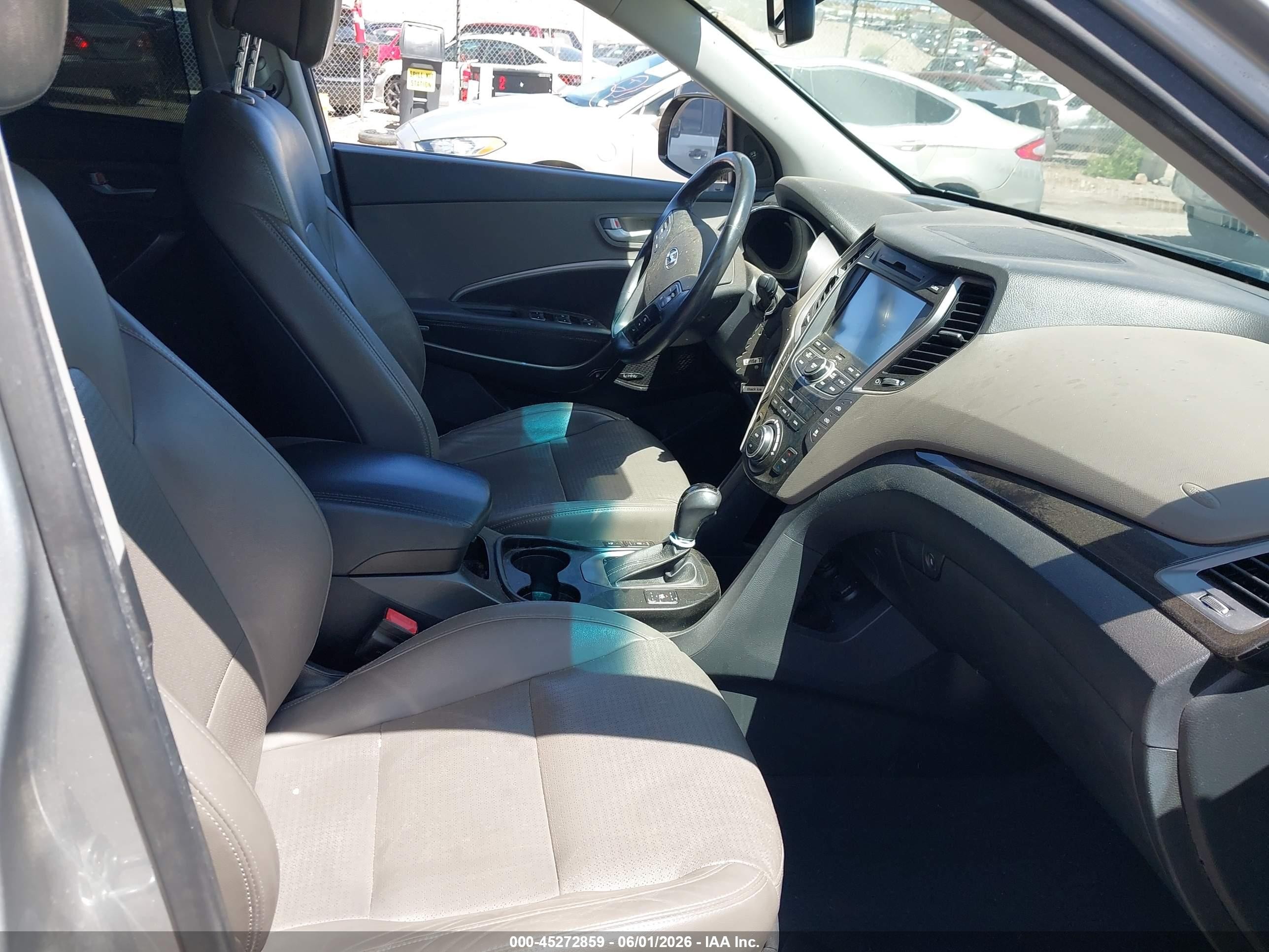 2014 Hyundai Santa Fe Limited Silver vin: KM8SRDHF3EU054404
