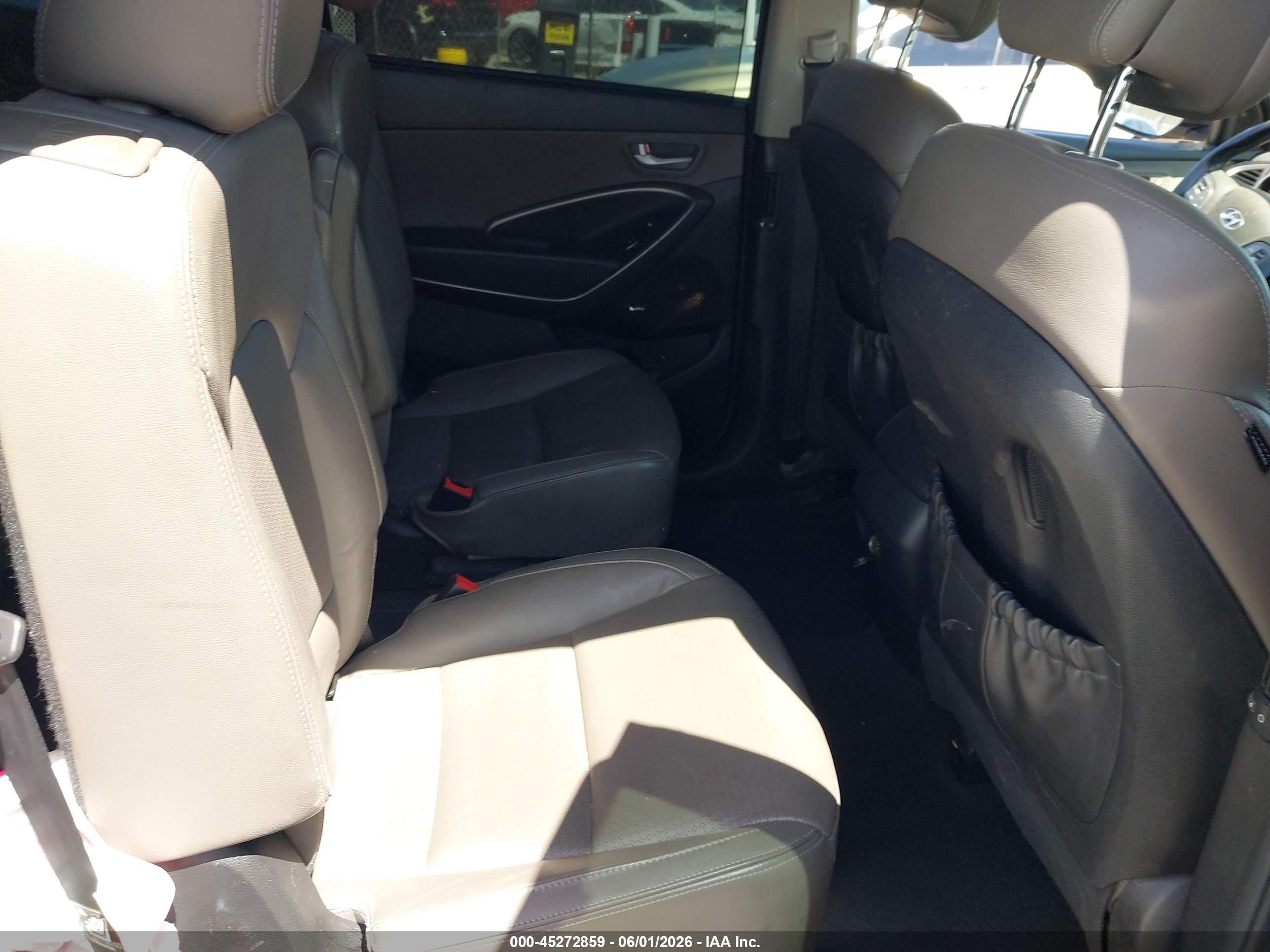 2014 Hyundai Santa Fe Limited Silver vin: KM8SRDHF3EU054404
