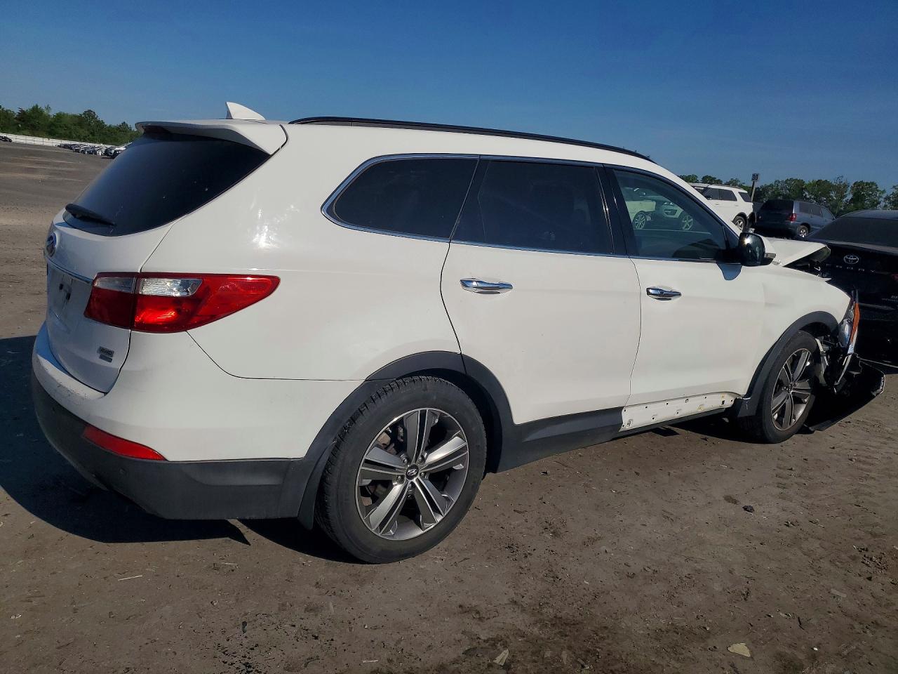 2014 Hyundai Santa Fe Gls White vin: KM8SRDHF4EU077450