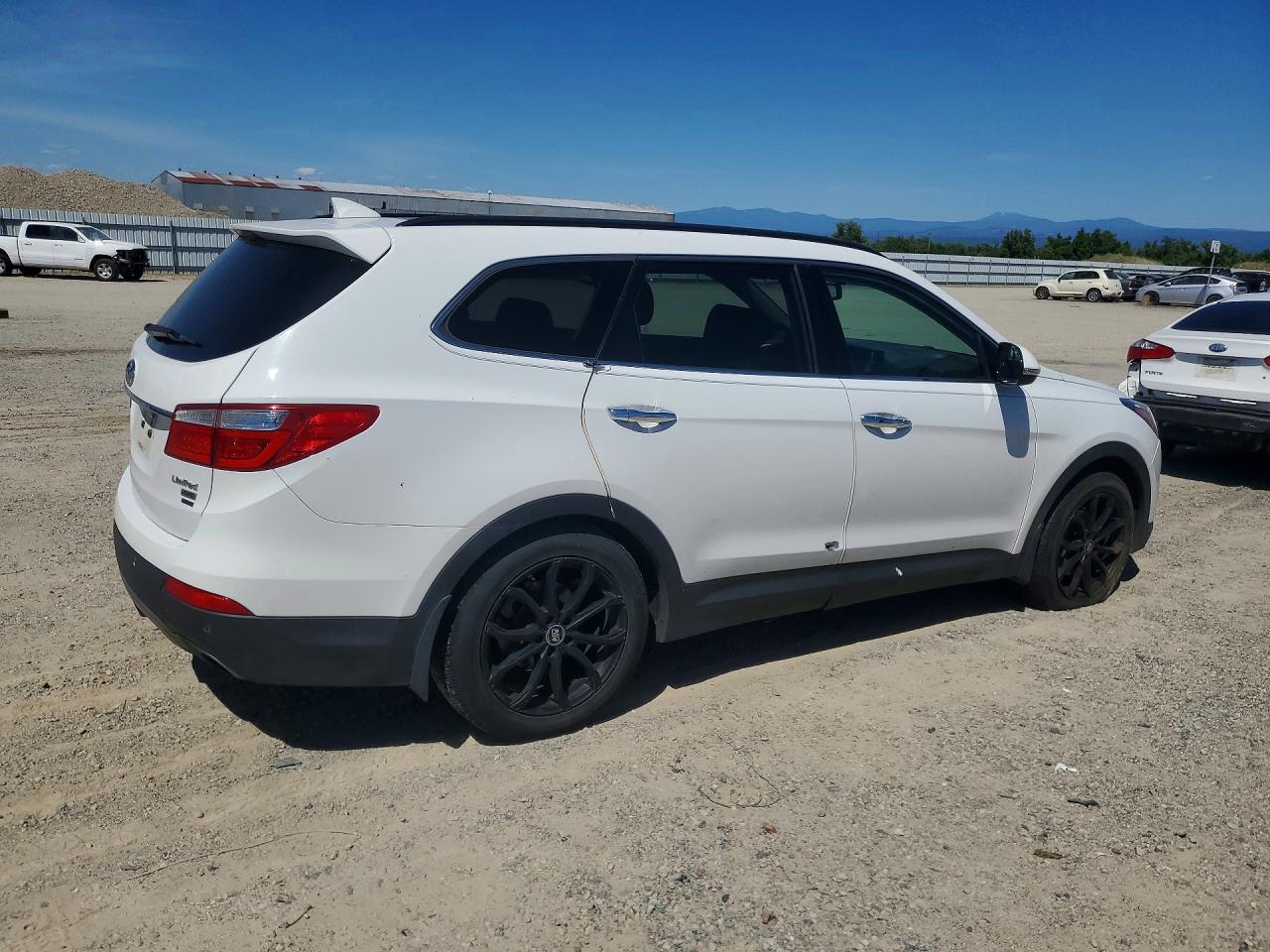 2014 Hyundai Santa Fe Limited White vin: KM8SRDHF4EU088187