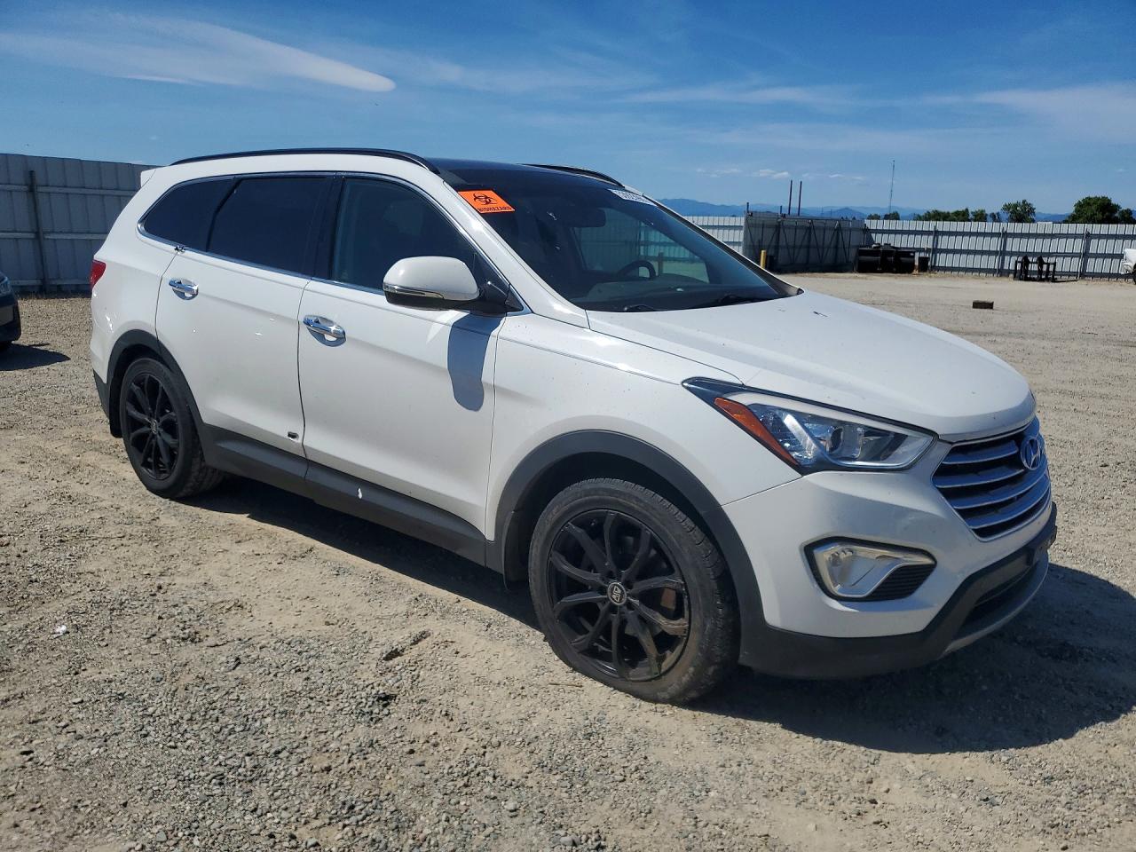 2014 Hyundai Santa Fe Limited White vin: KM8SRDHF4EU088187