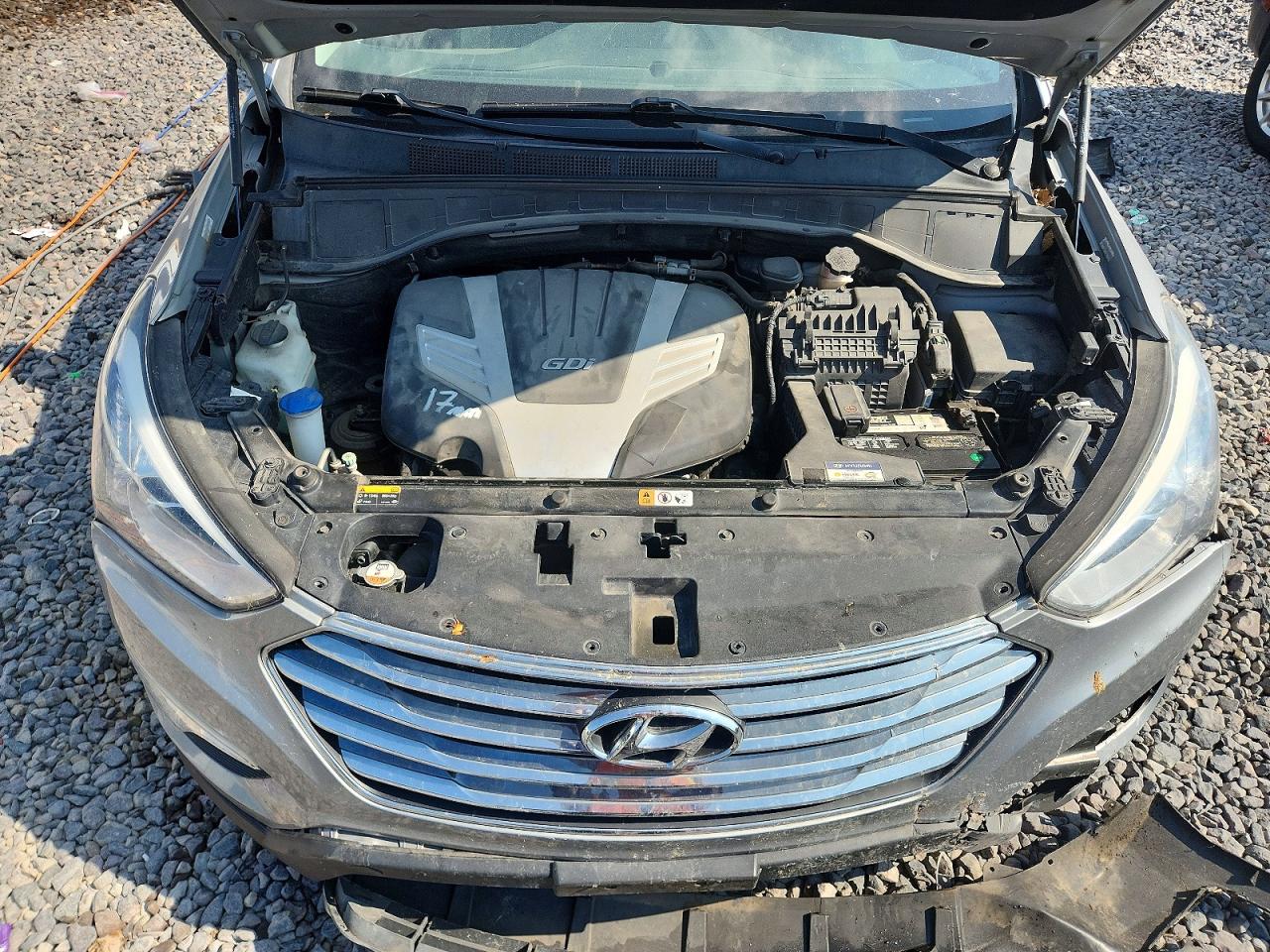 2015 Hyundai Santa Fe Limited Silver vin: KM8SRDHF4FU100811