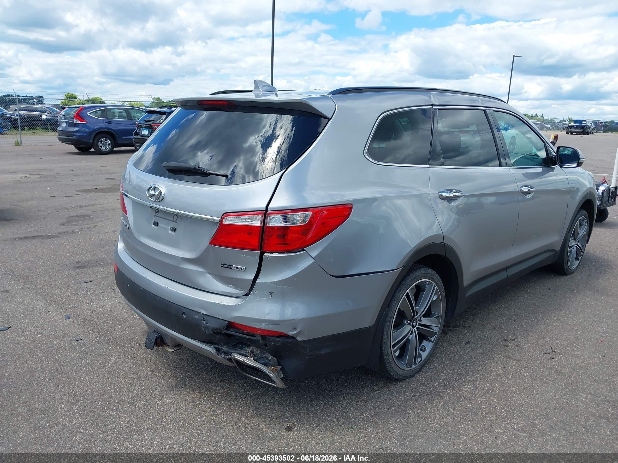 2015 Hyundai Santa Fe Gls Серебряный vin: KM8SRDHF4FU120976