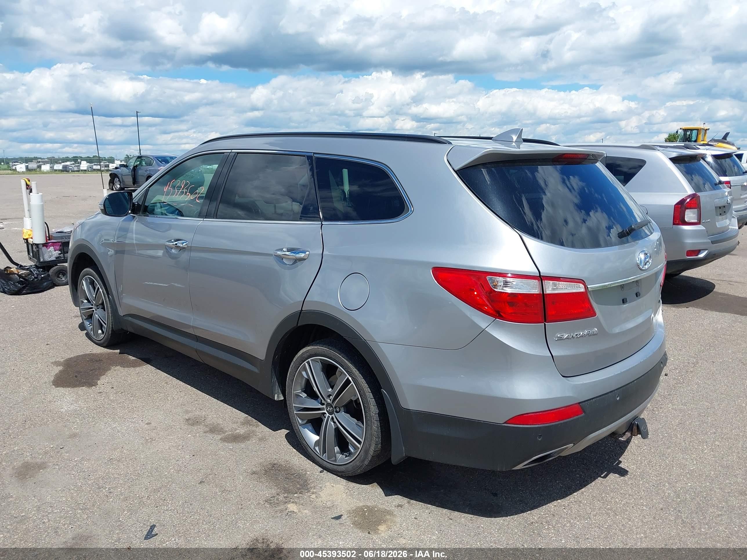 2015 Hyundai Santa Fe Gls Серебряный vin: KM8SRDHF4FU120976