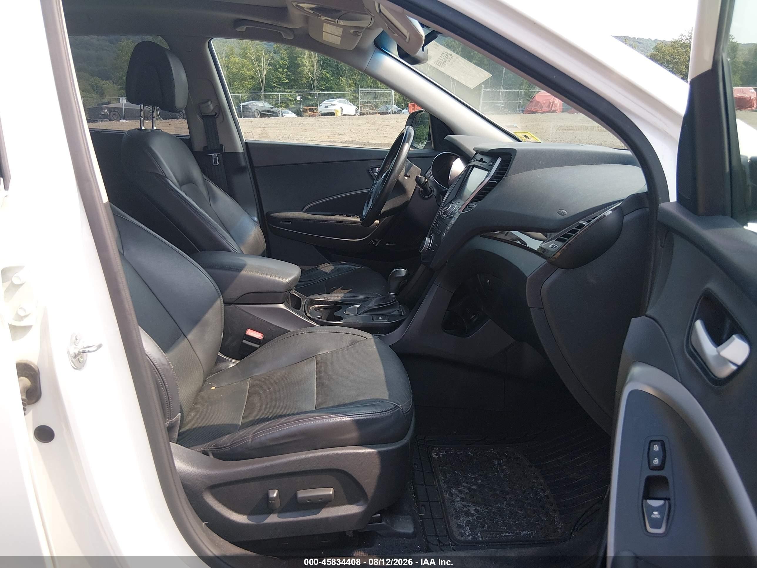 2015 Hyundai Santa Fe Gls White vin: KM8SRDHF4FU128995