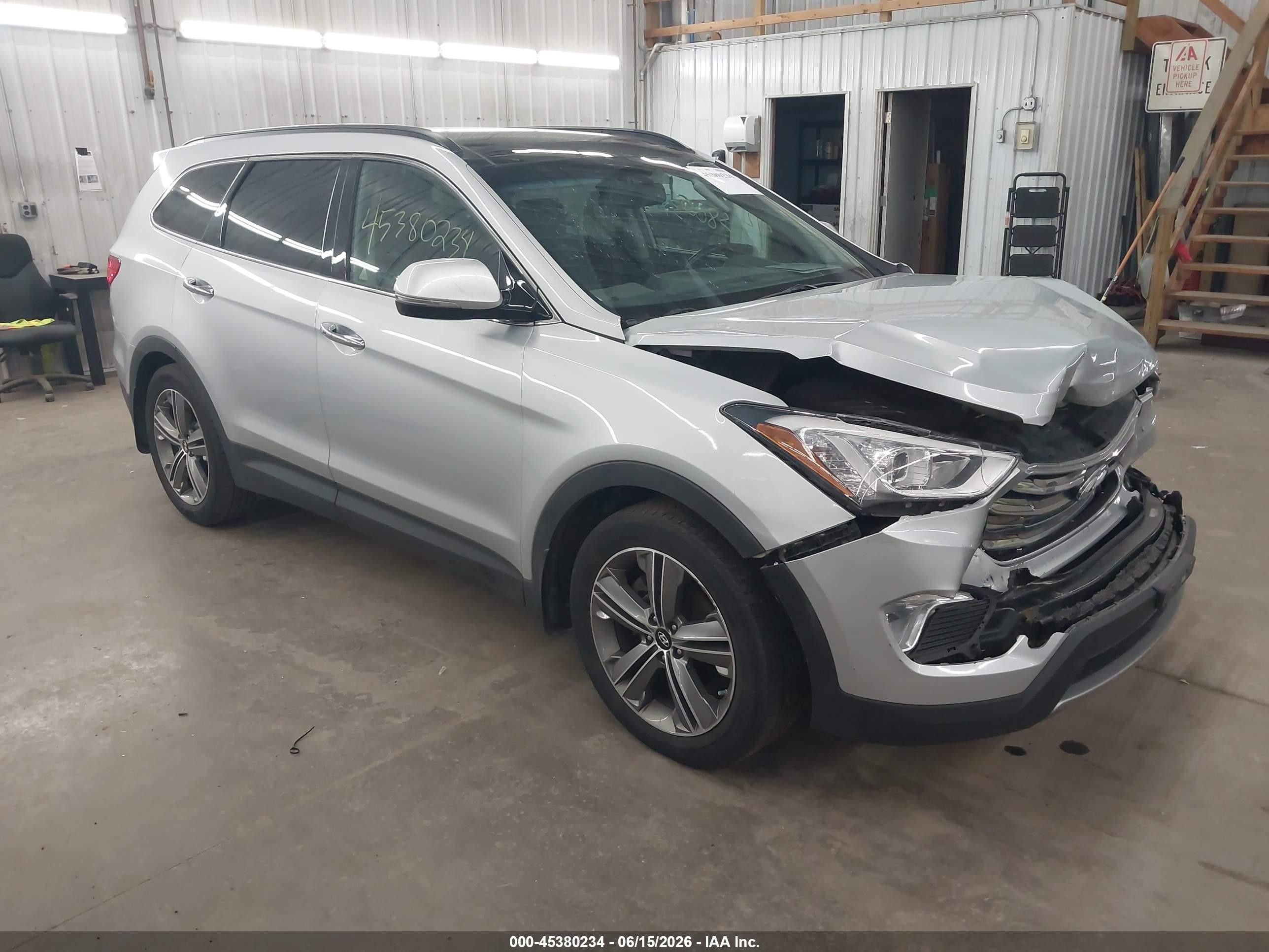 2014 Hyundai Santa Fe Limited Silver vin: KM8SRDHF5EU085461