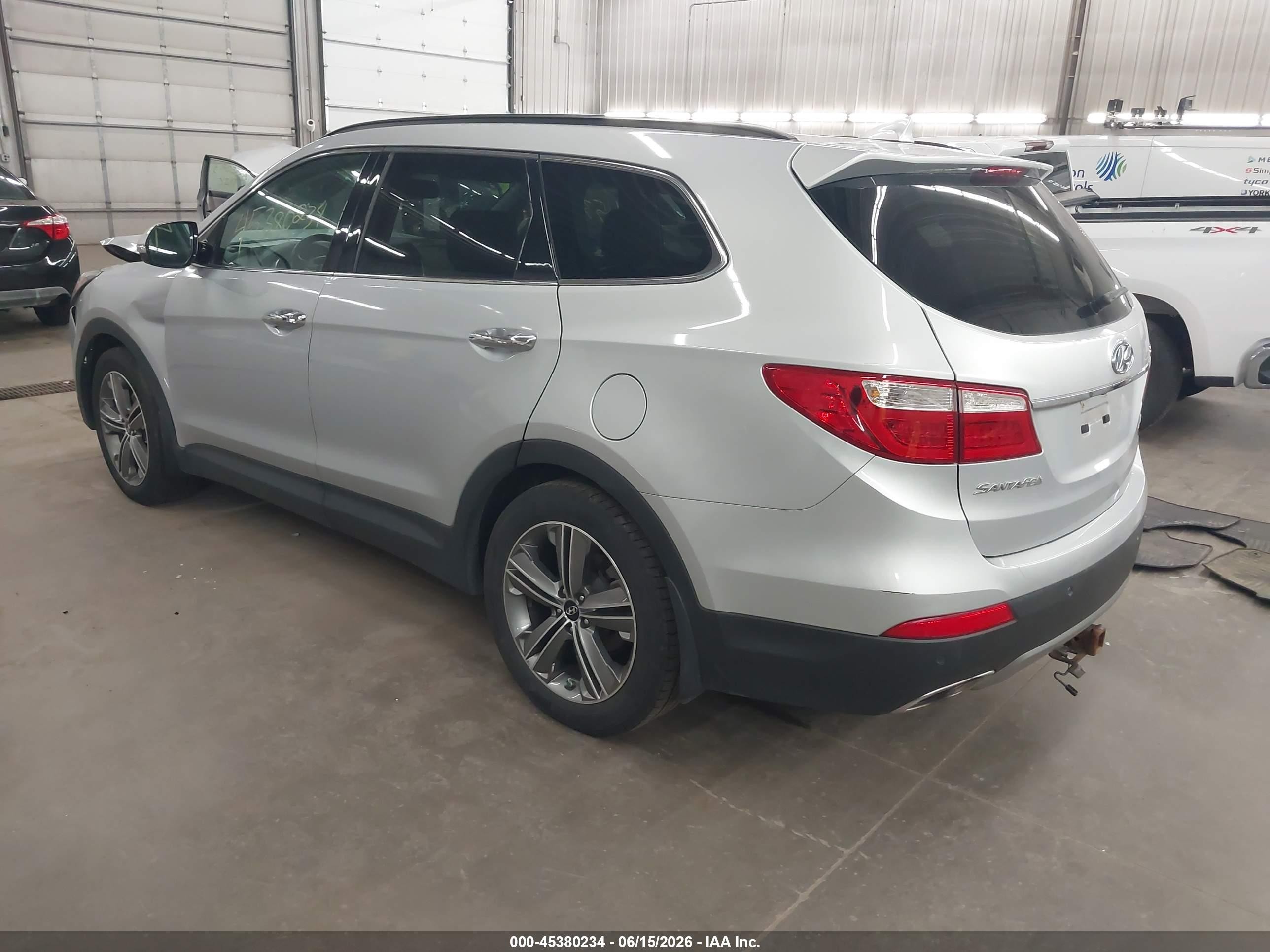 2014 Hyundai Santa Fe Limited Silver vin: KM8SRDHF5EU085461