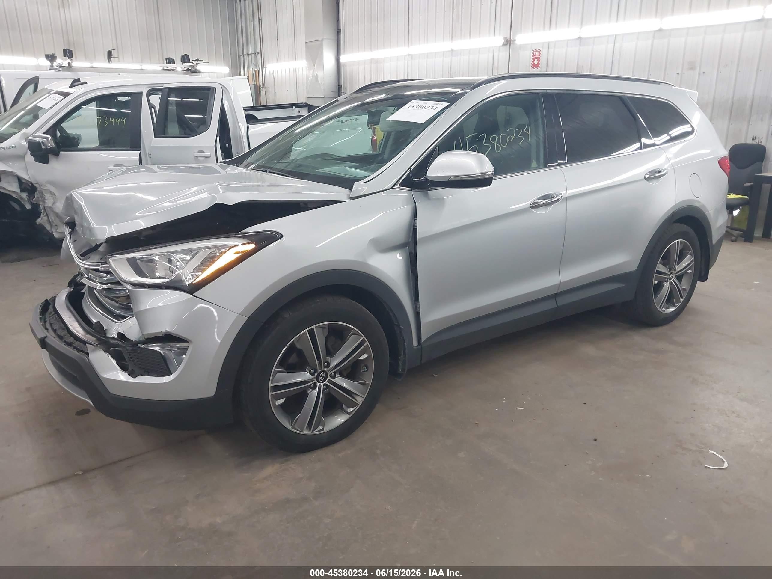 2014 Hyundai Santa Fe Limited Silver vin: KM8SRDHF5EU085461