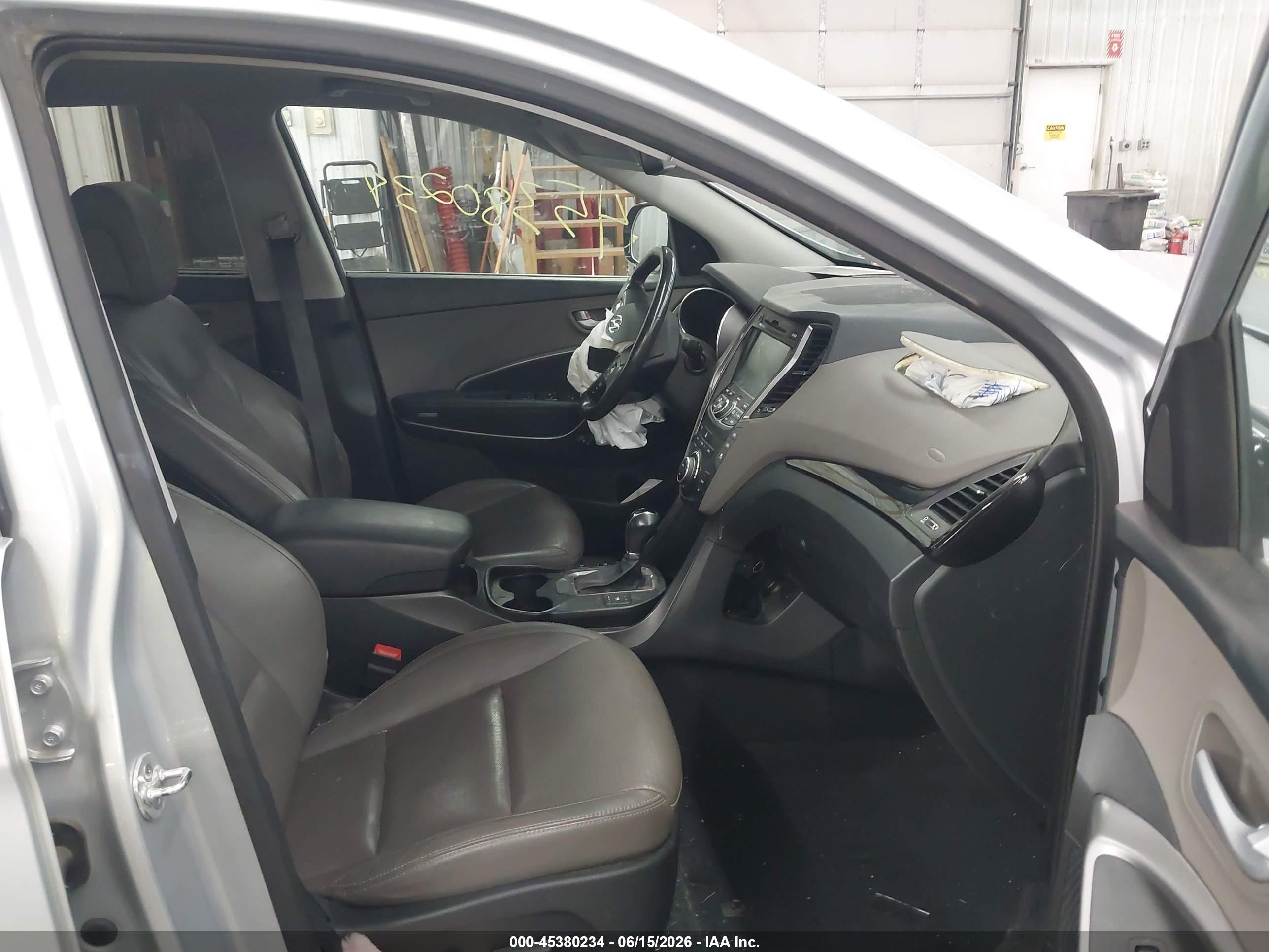 2014 Hyundai Santa Fe Limited Silver vin: KM8SRDHF5EU085461