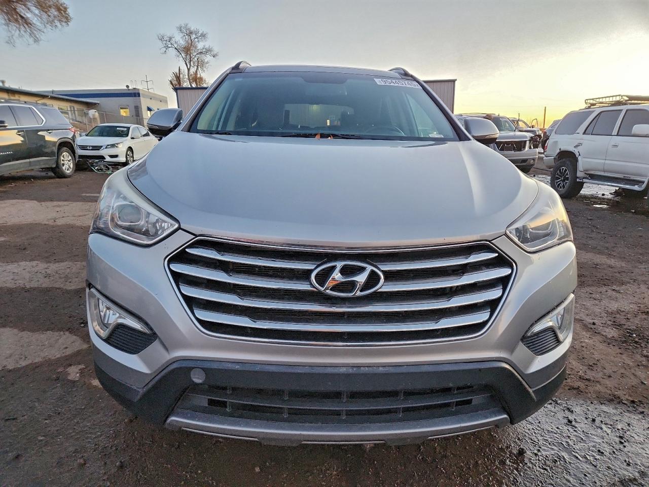 2015 Hyundai Santa Fe Gls Silver vin: KM8SRDHF5FU106827