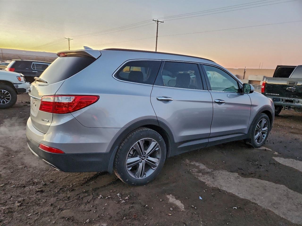 2015 Hyundai Santa Fe Gls Silver vin: KM8SRDHF5FU106827