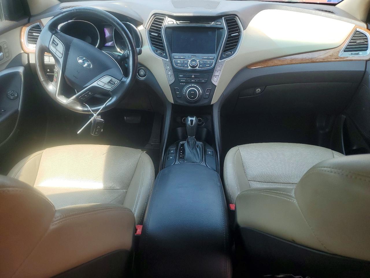 2015 Hyundai Santa Fe Gls Red vin: KM8SRDHF5FU115950