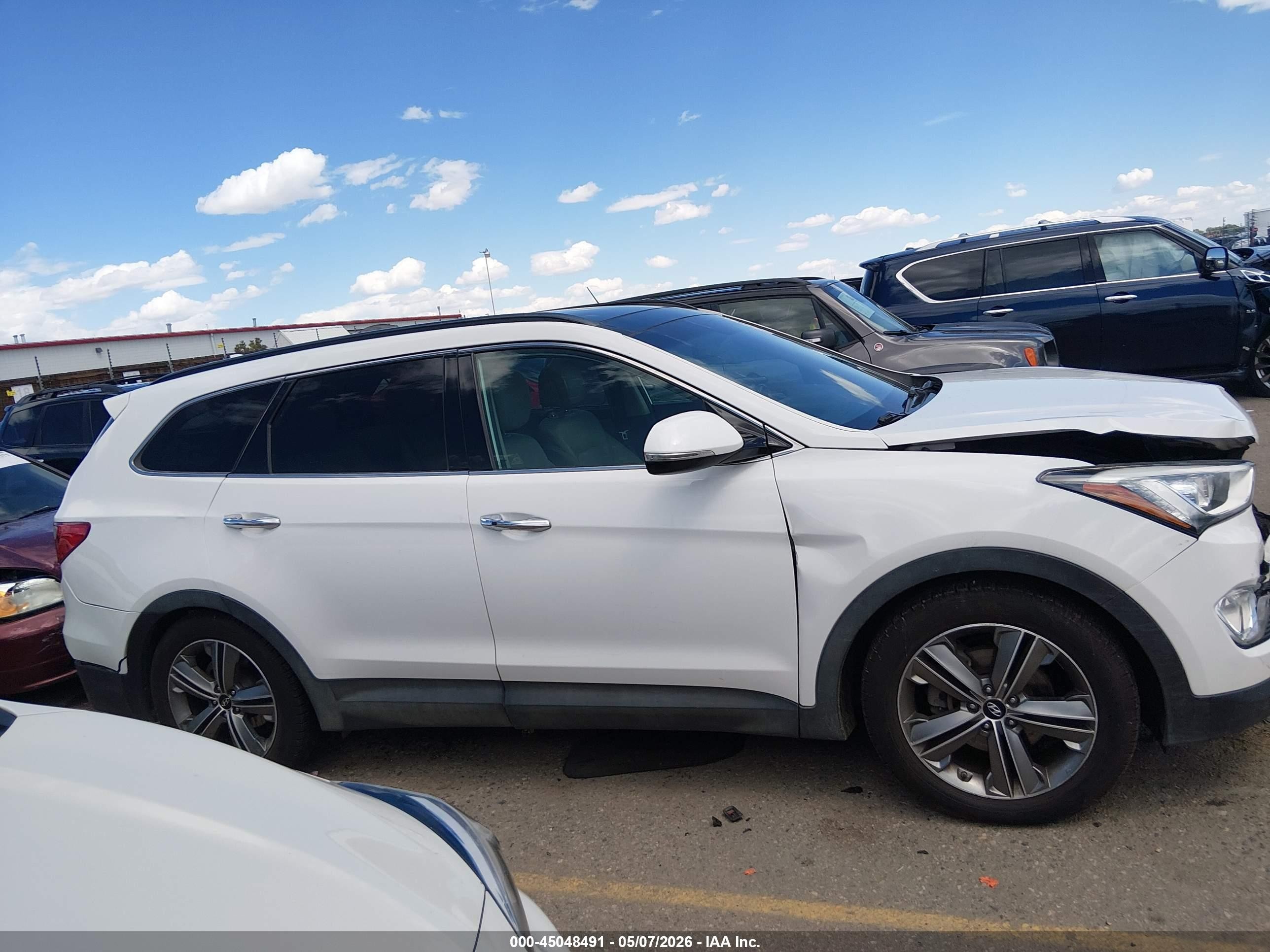 2015 Hyundai Santa Fe Gls White vin: KM8SRDHF6FU109302