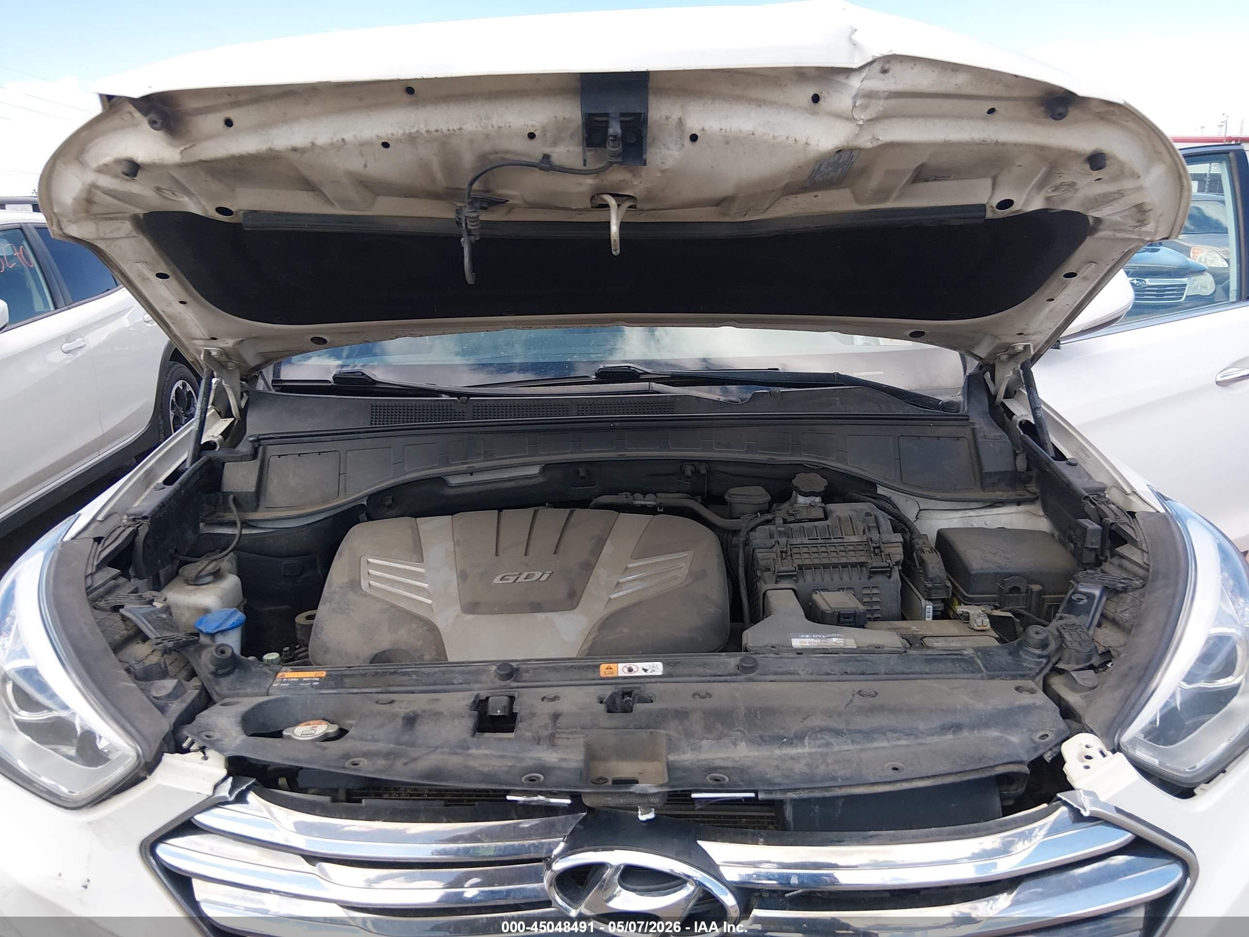 2015 Hyundai Santa Fe Gls White vin: KM8SRDHF6FU109302
