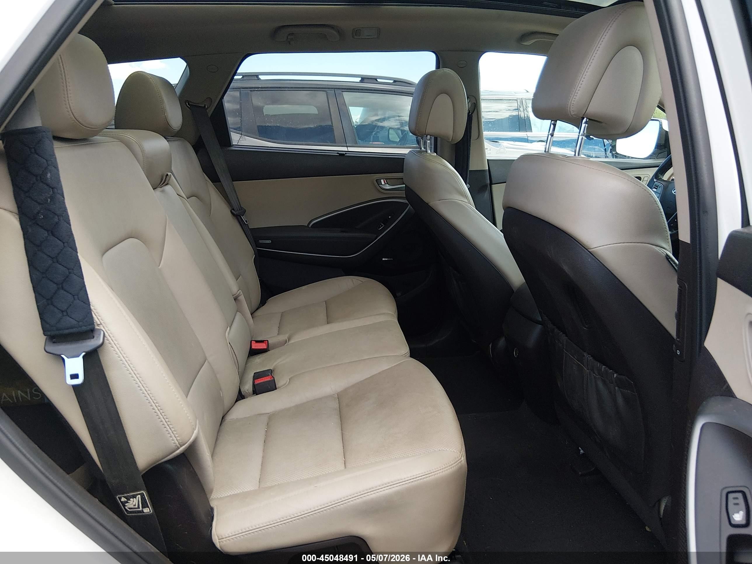 2015 Hyundai Santa Fe Gls White vin: KM8SRDHF6FU109302