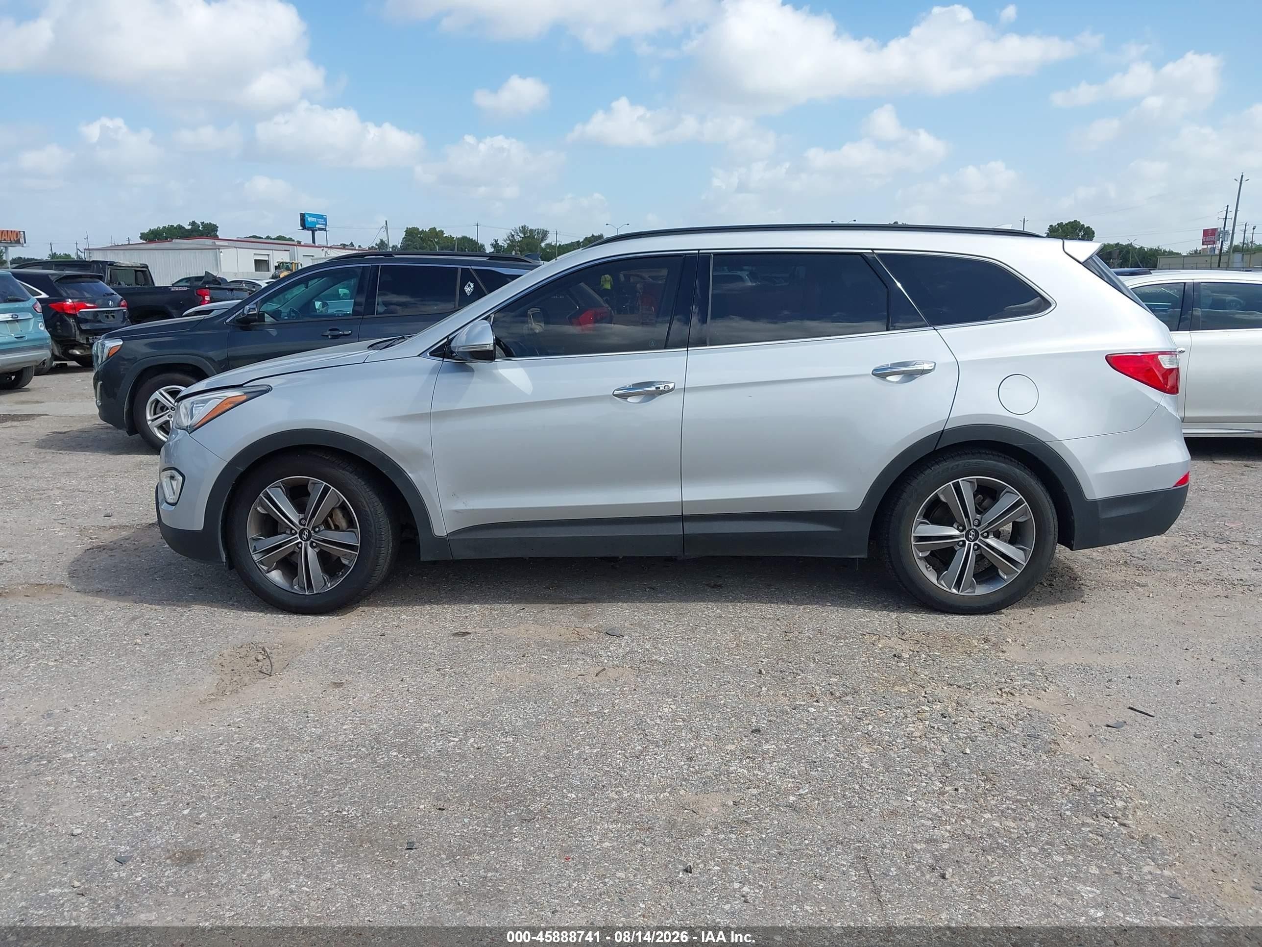 2013 Hyundai Santa Fe Limited Серебряный vin: KM8SRDHF7DU014258