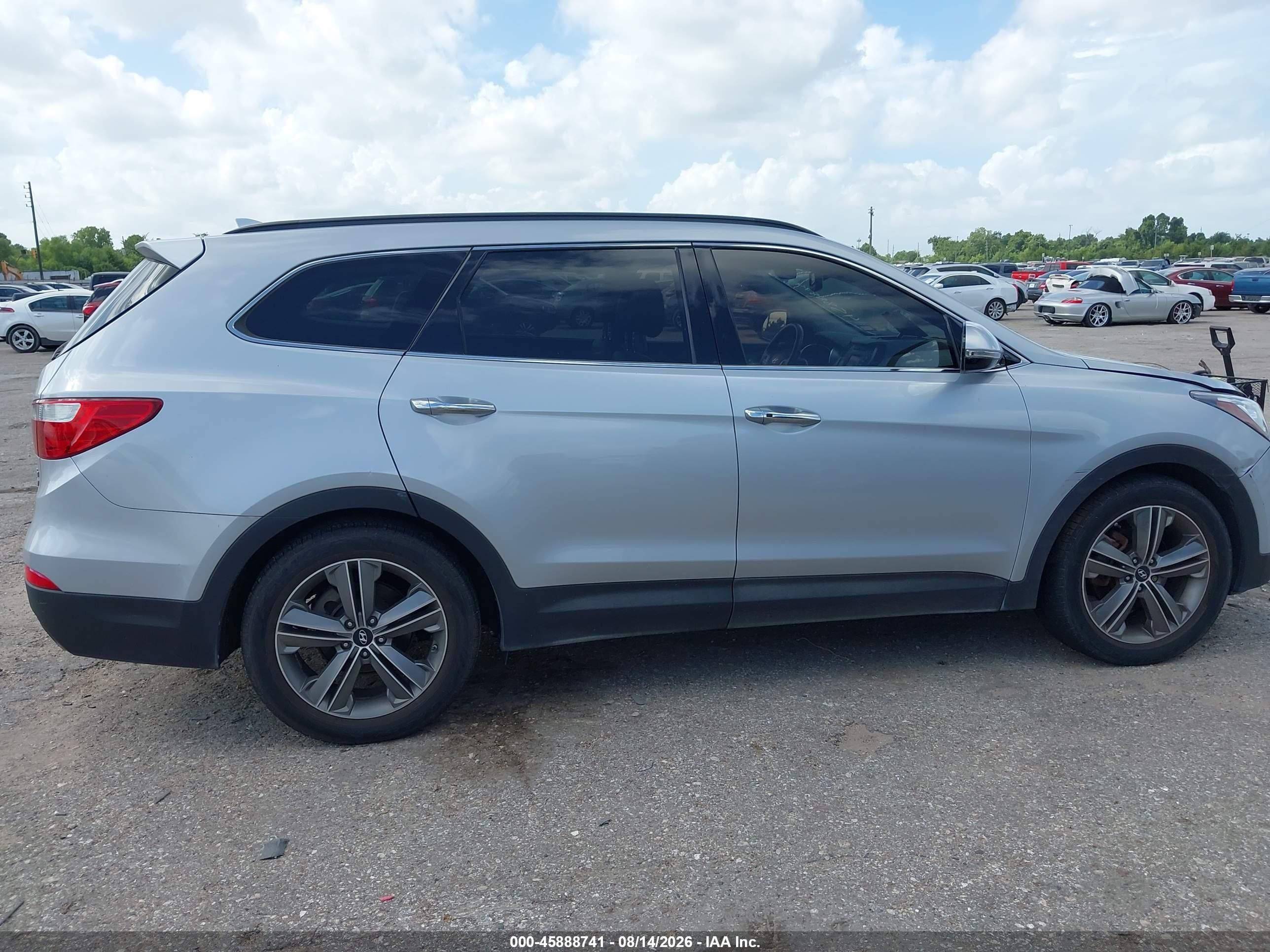 2013 Hyundai Santa Fe Limited Серебряный vin: KM8SRDHF7DU014258