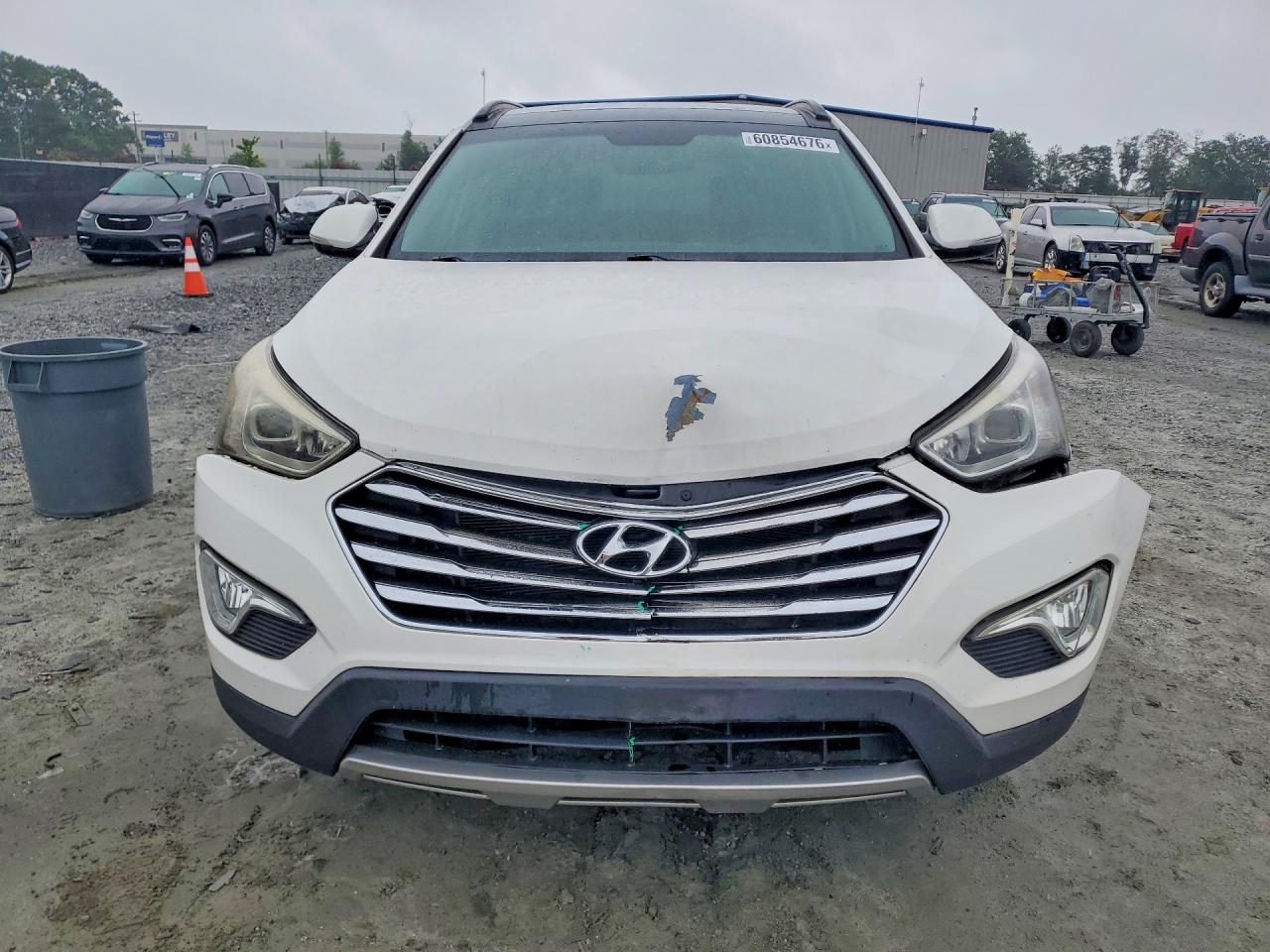 2014 Hyundai Santa Fe Gls White vin: KM8SRDHF7EU077667
