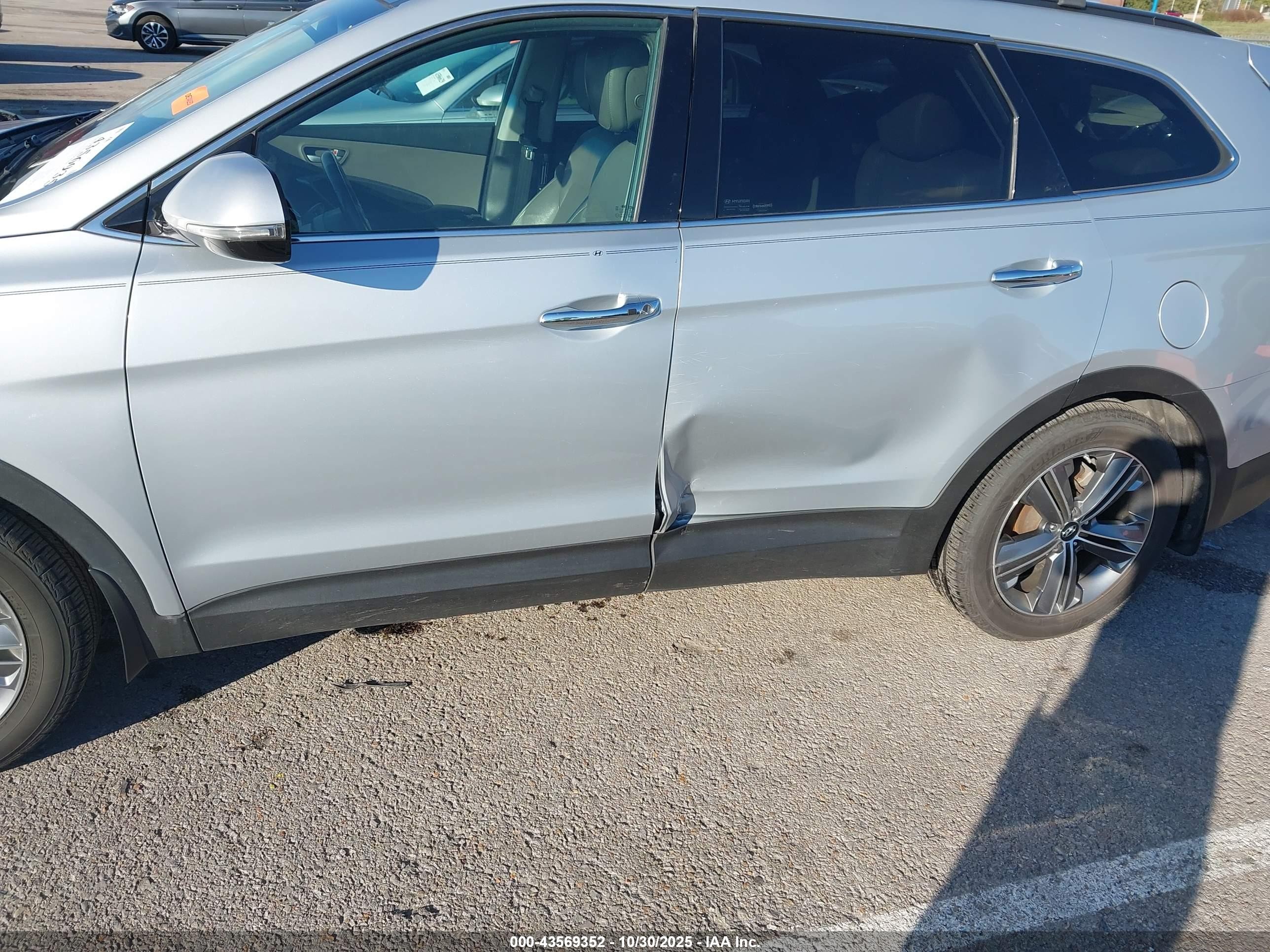 2015 Hyundai Santa Fe Gls Silver vin: KM8SRDHF7FU106604
