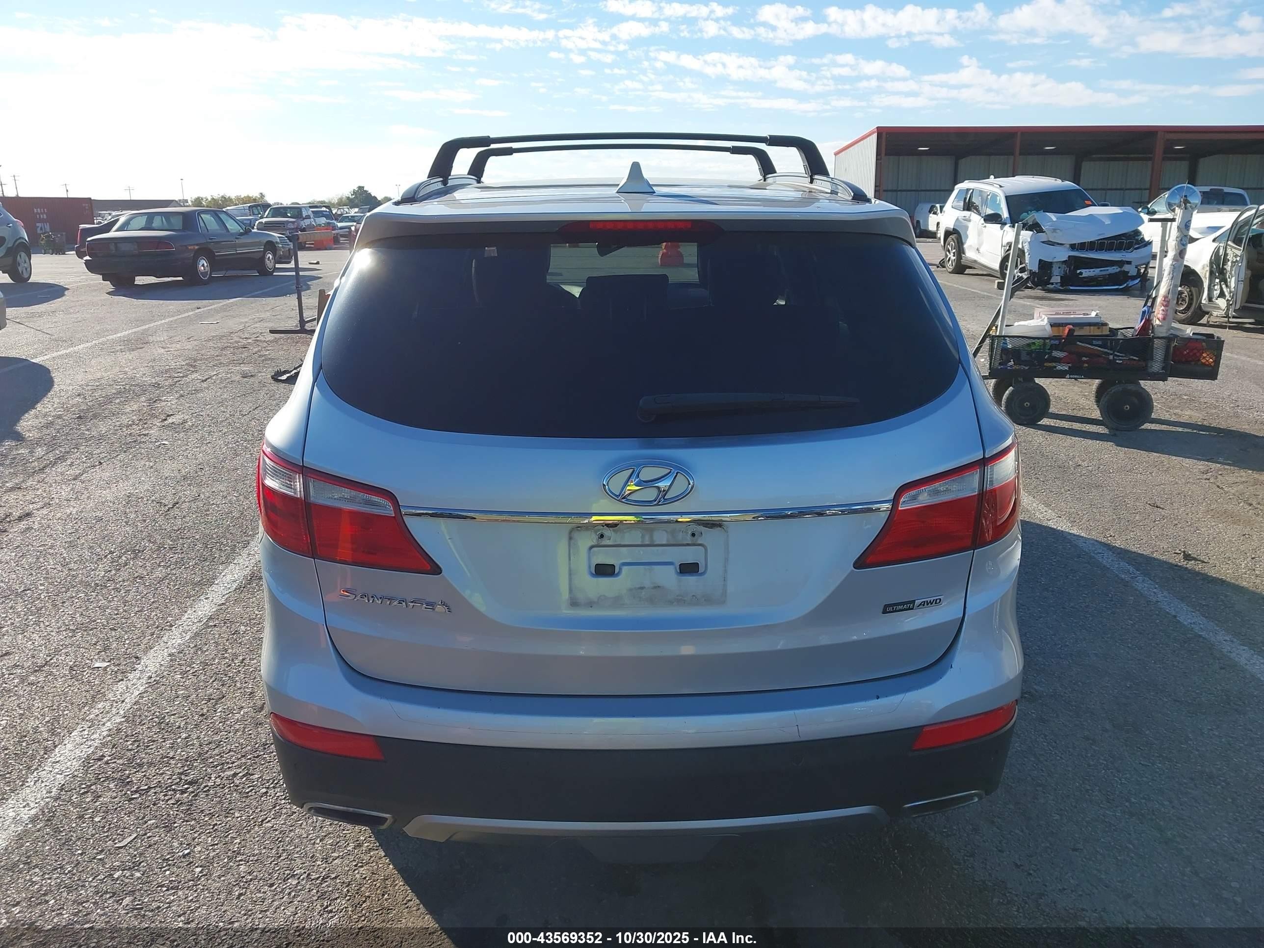 2015 Hyundai Santa Fe Gls Silver vin: KM8SRDHF7FU106604