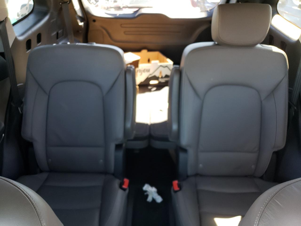 2015 Hyundai Santa Fe Gls Silver vin: KM8SRDHF7FU127047