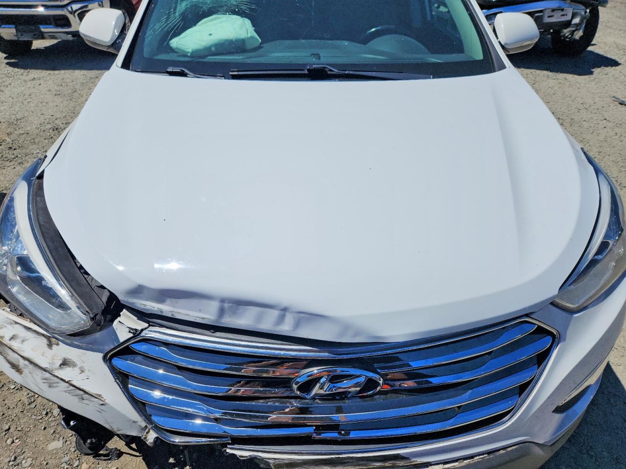 2013 Hyundai Santa Fe Limited White vin: KM8SRDHF8DU000577