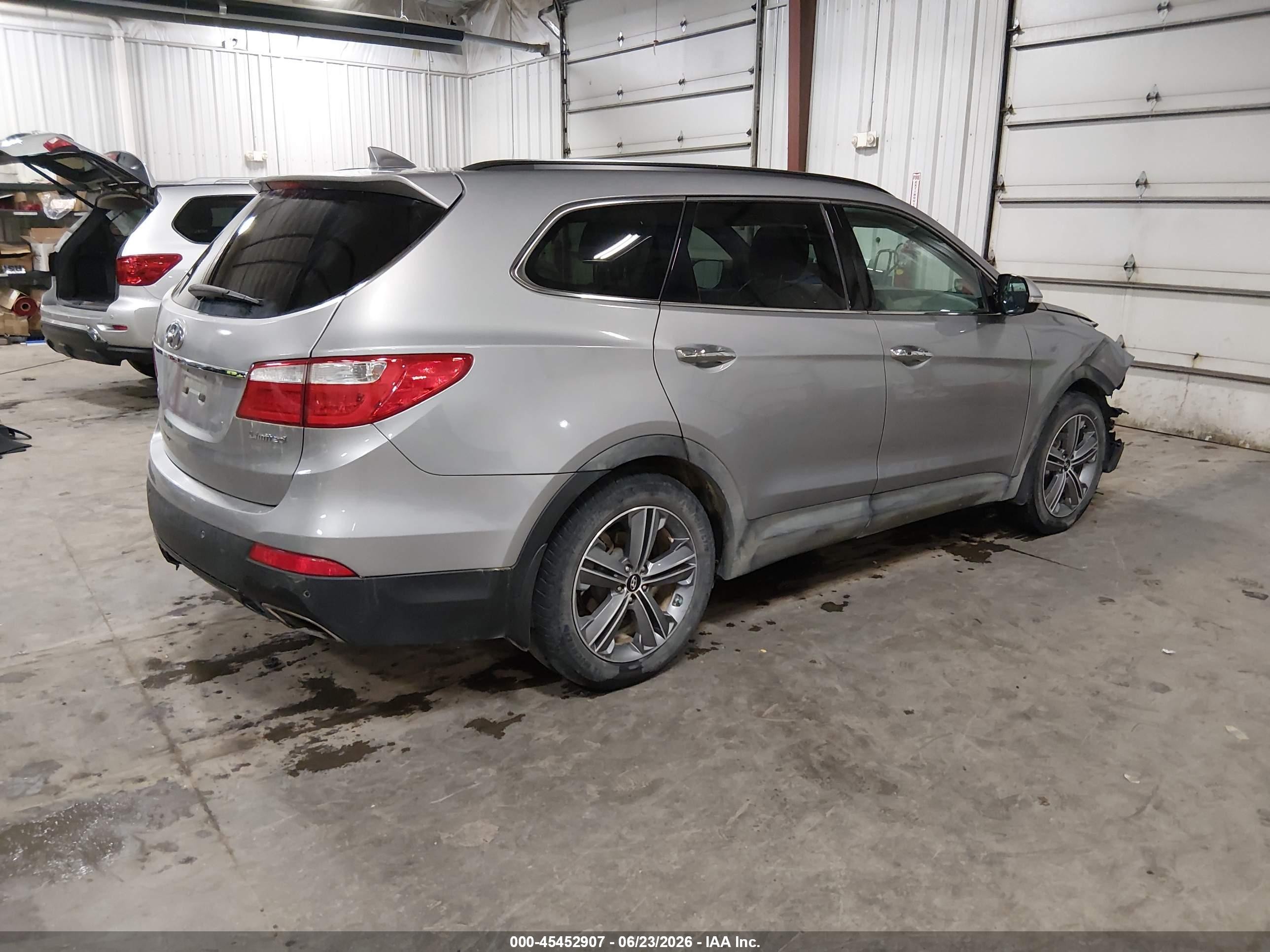 2015 Hyundai Santa Fe Limited Серый vin: KM8SRDHF8FU104599