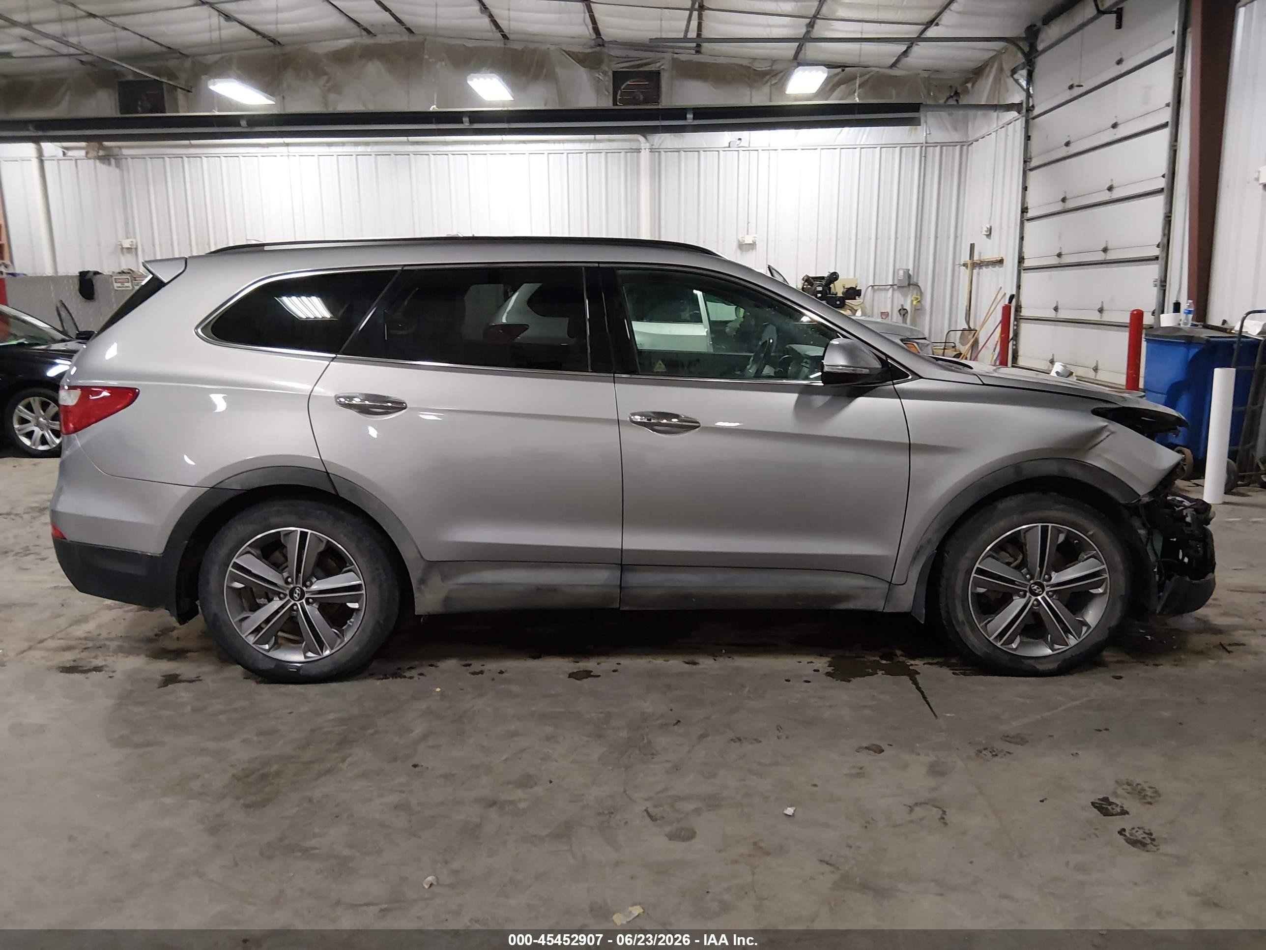 2015 Hyundai Santa Fe Limited Серый vin: KM8SRDHF8FU104599