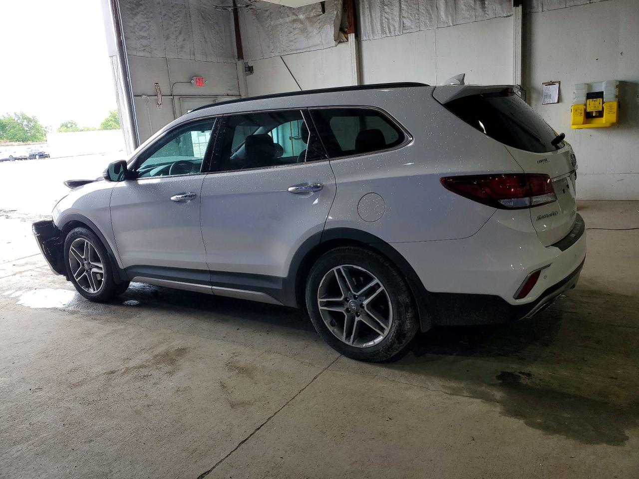 2017 Hyundai Santa Fe Limited Ultimate White vin: KM8SRDHF8HU203376