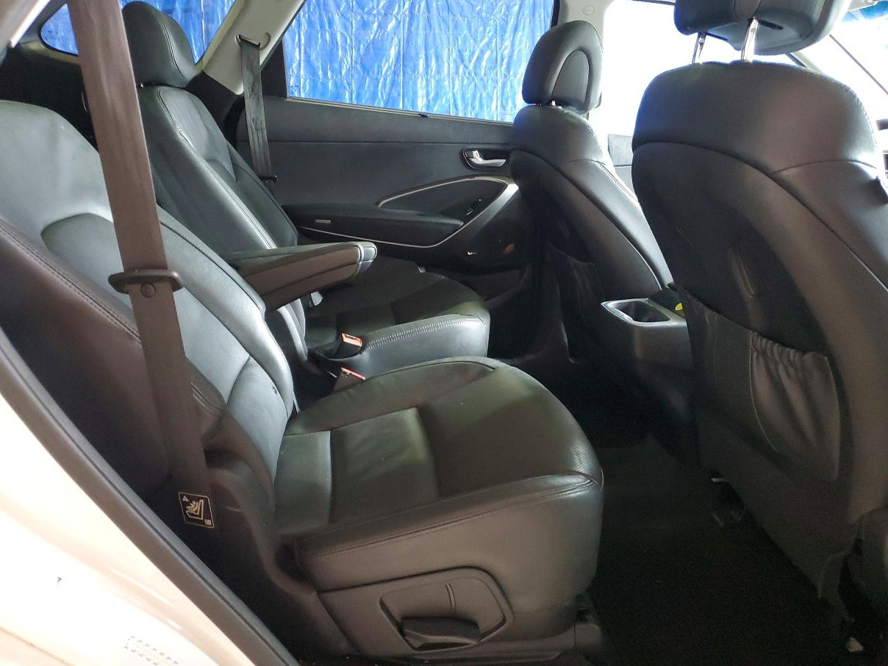 2017 Hyundai Santa Fe Limited Ultimate White vin: KM8SRDHF8HU203376